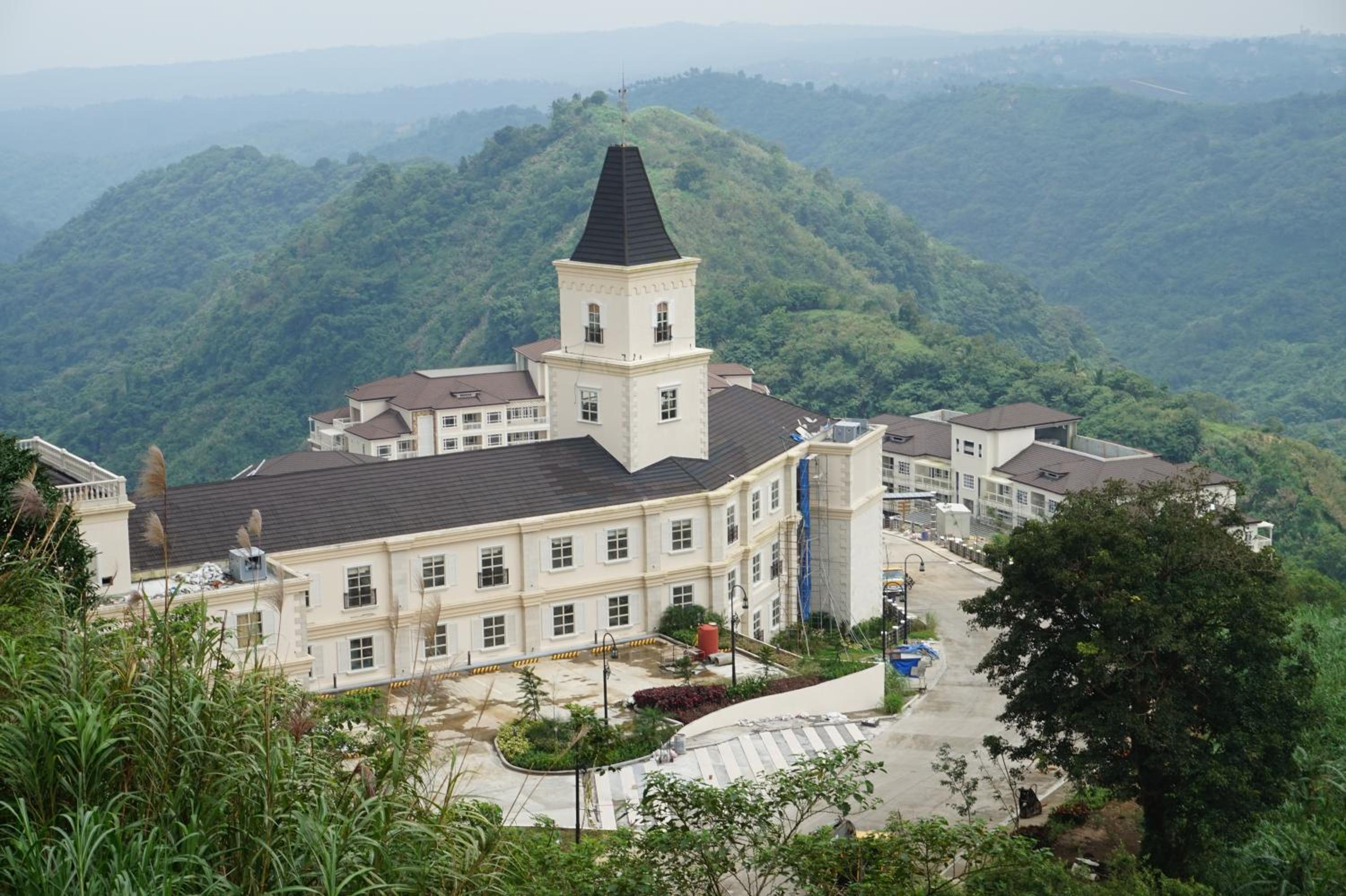 Tagaytay, Twinlakes, The Vineyard at Merlot view 5
