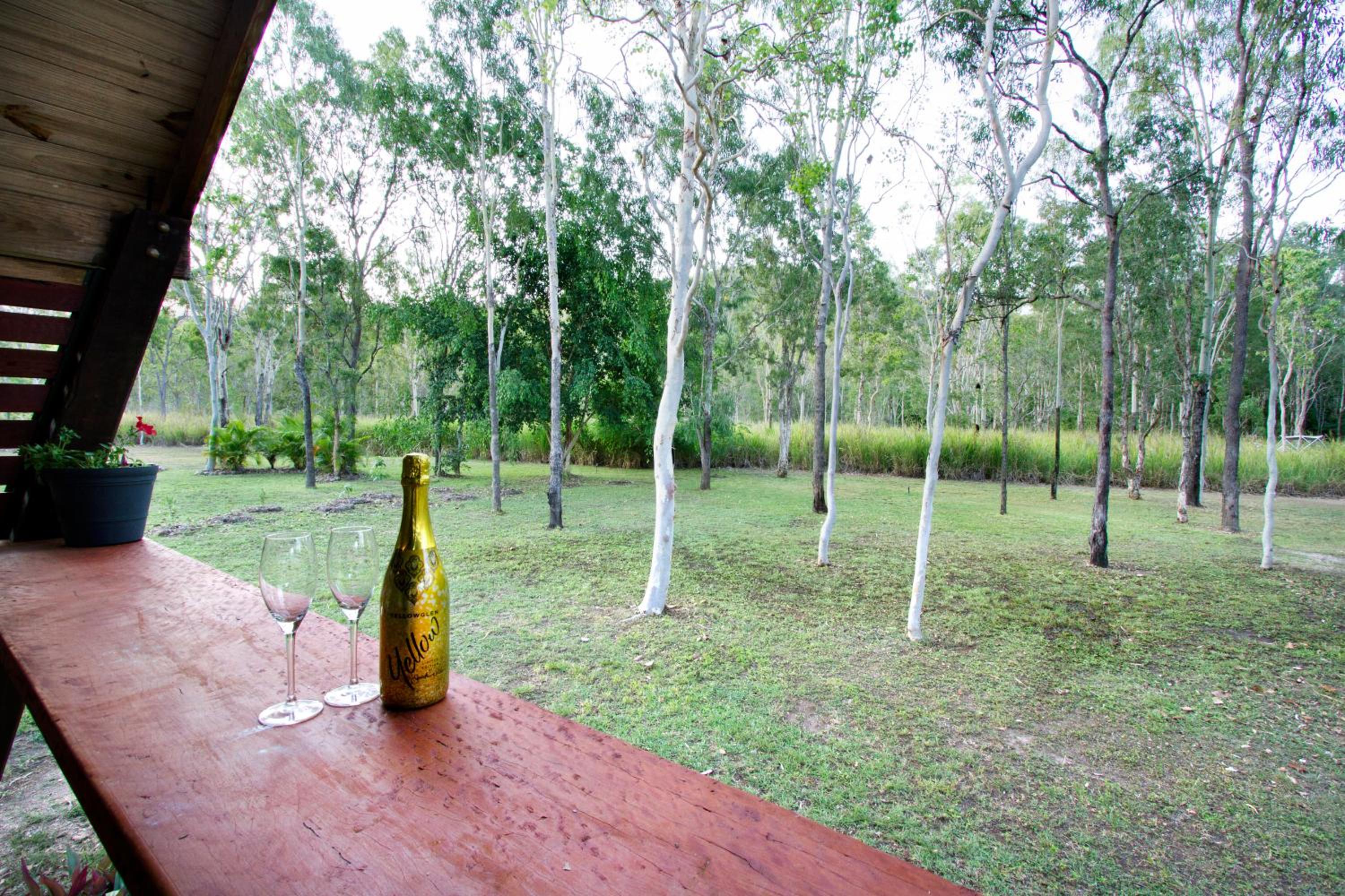 Airlie Beach Eco Cabins - Adults Only