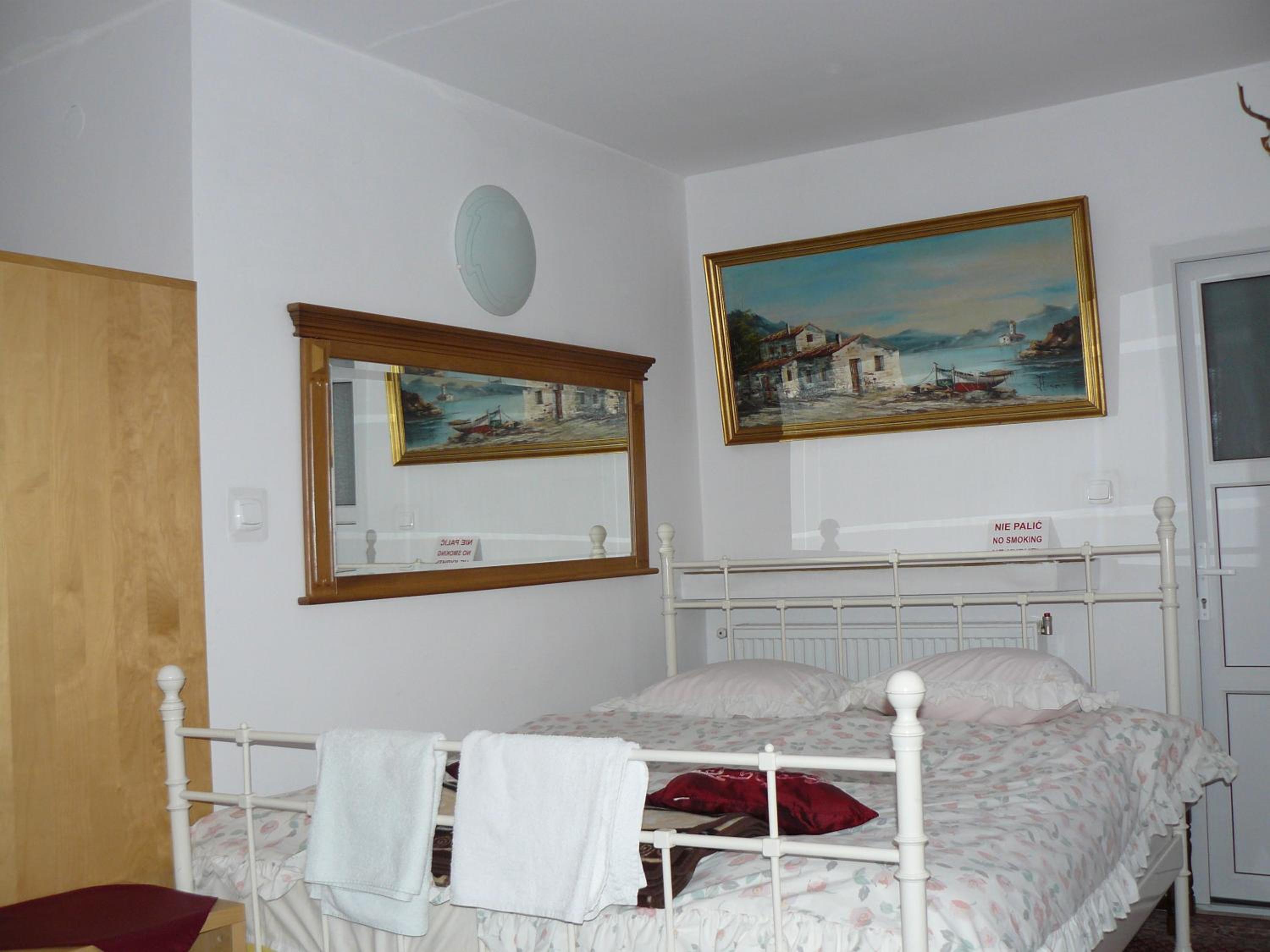 Piaseczno Willa Staropolska view 2