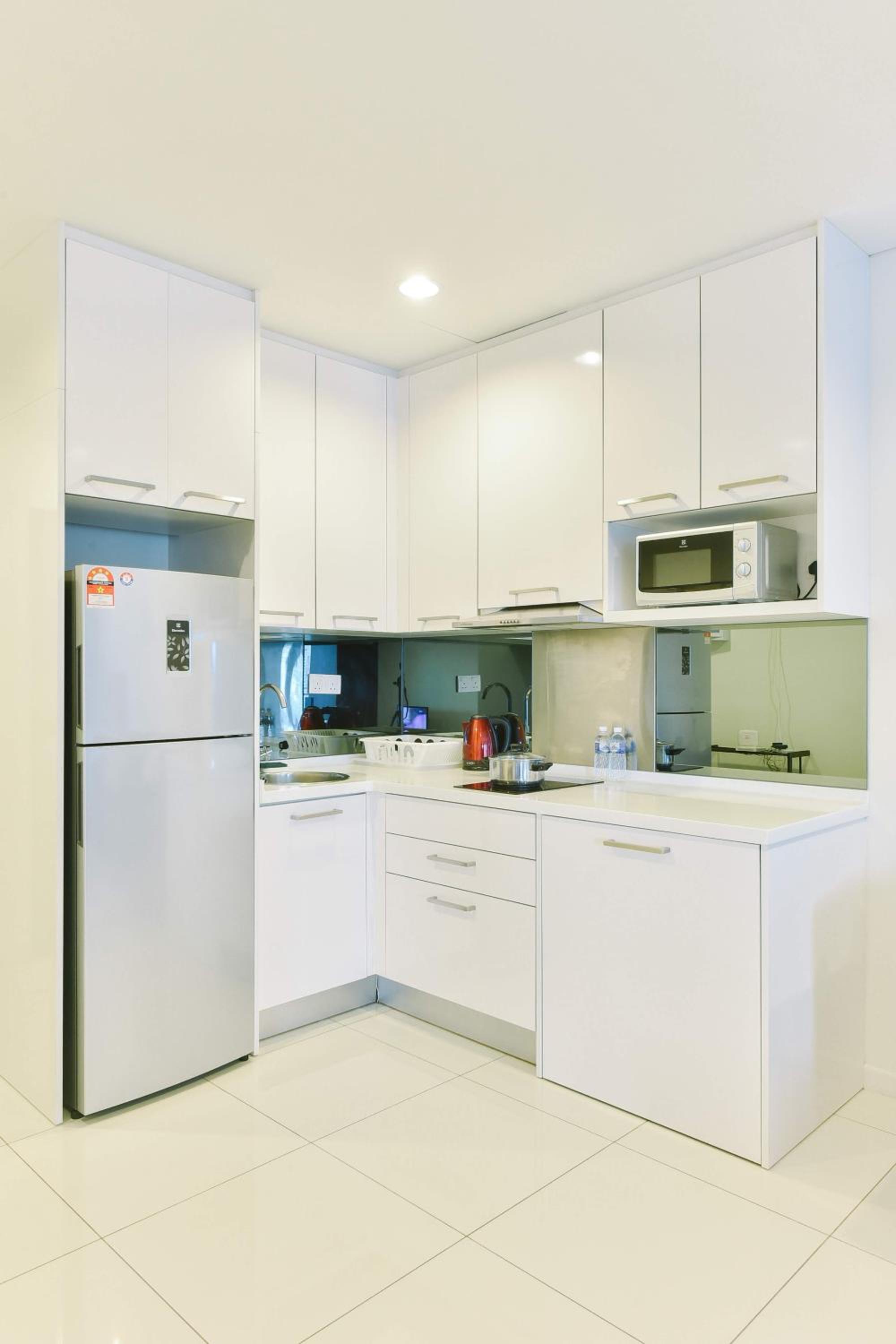 Summer Suites Residences by Subhome