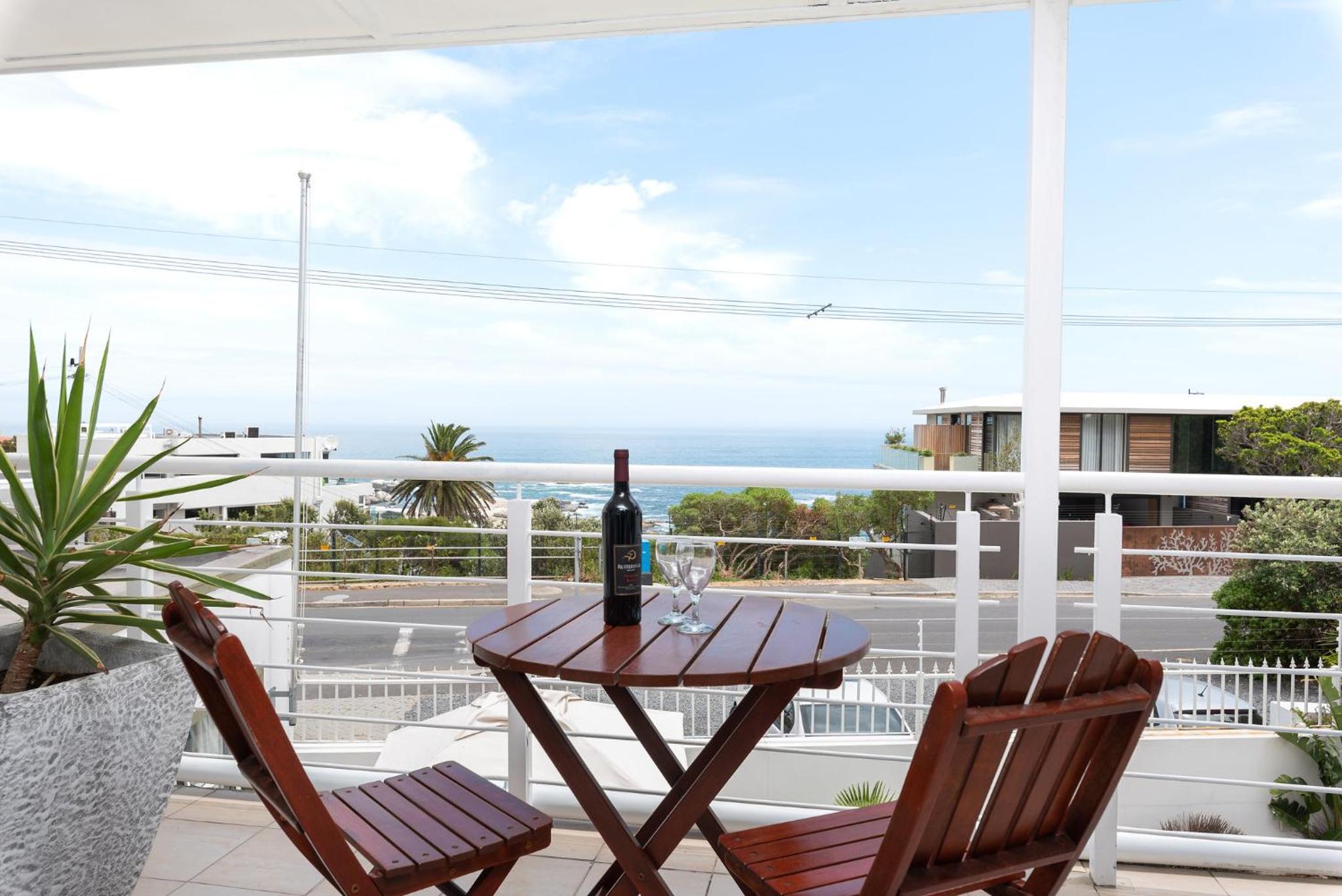 L X I Camps Bay