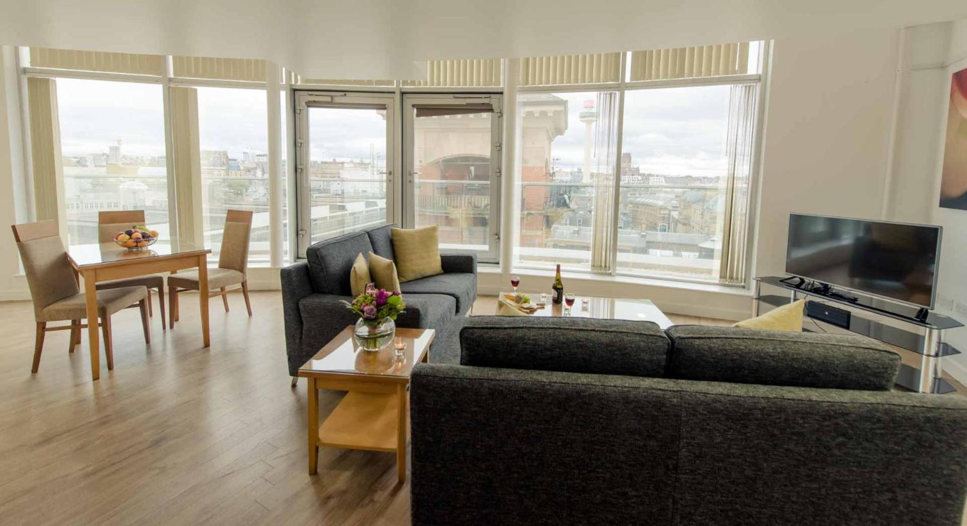 PREMIER SUITES Liverpool view 2