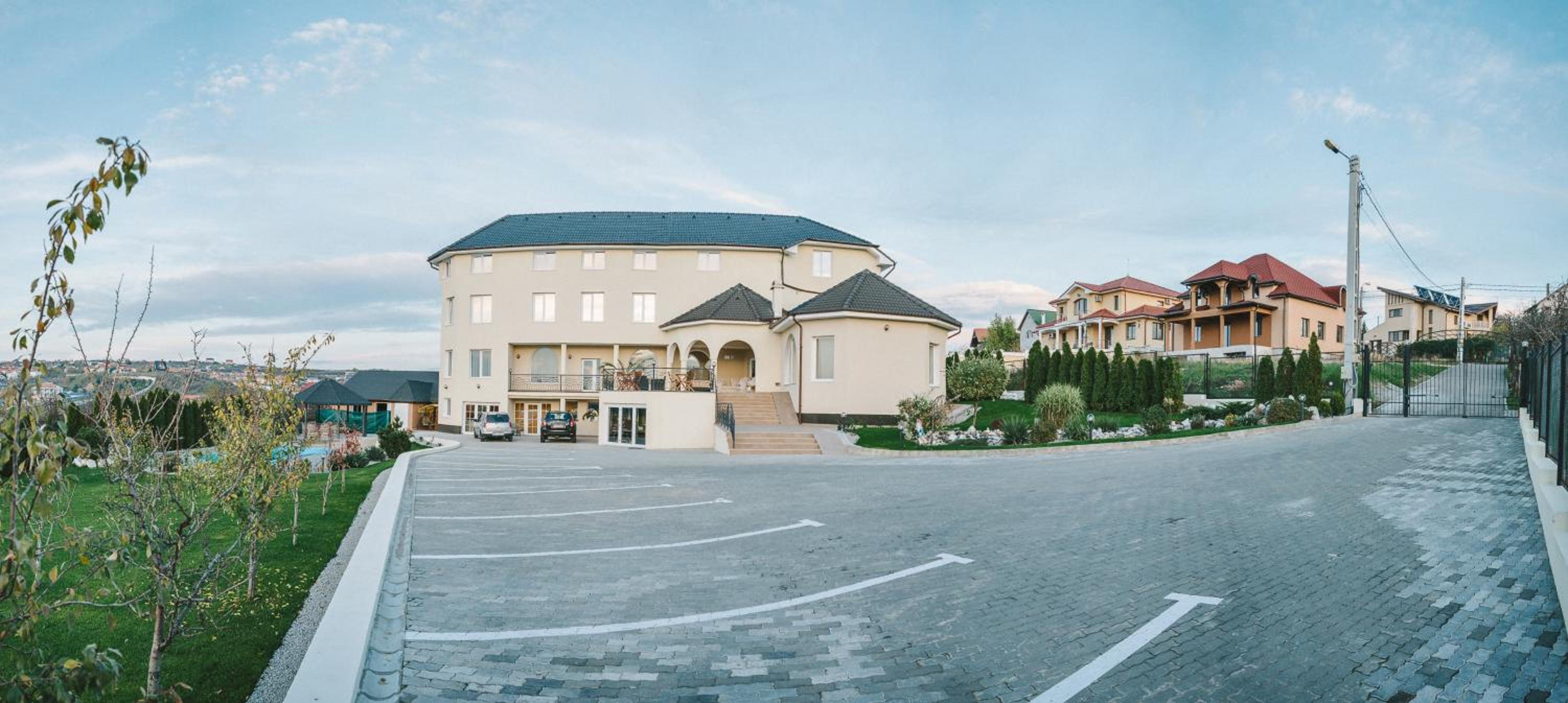 Hotel APARTHOTEL Panoramis Residence - Image 1