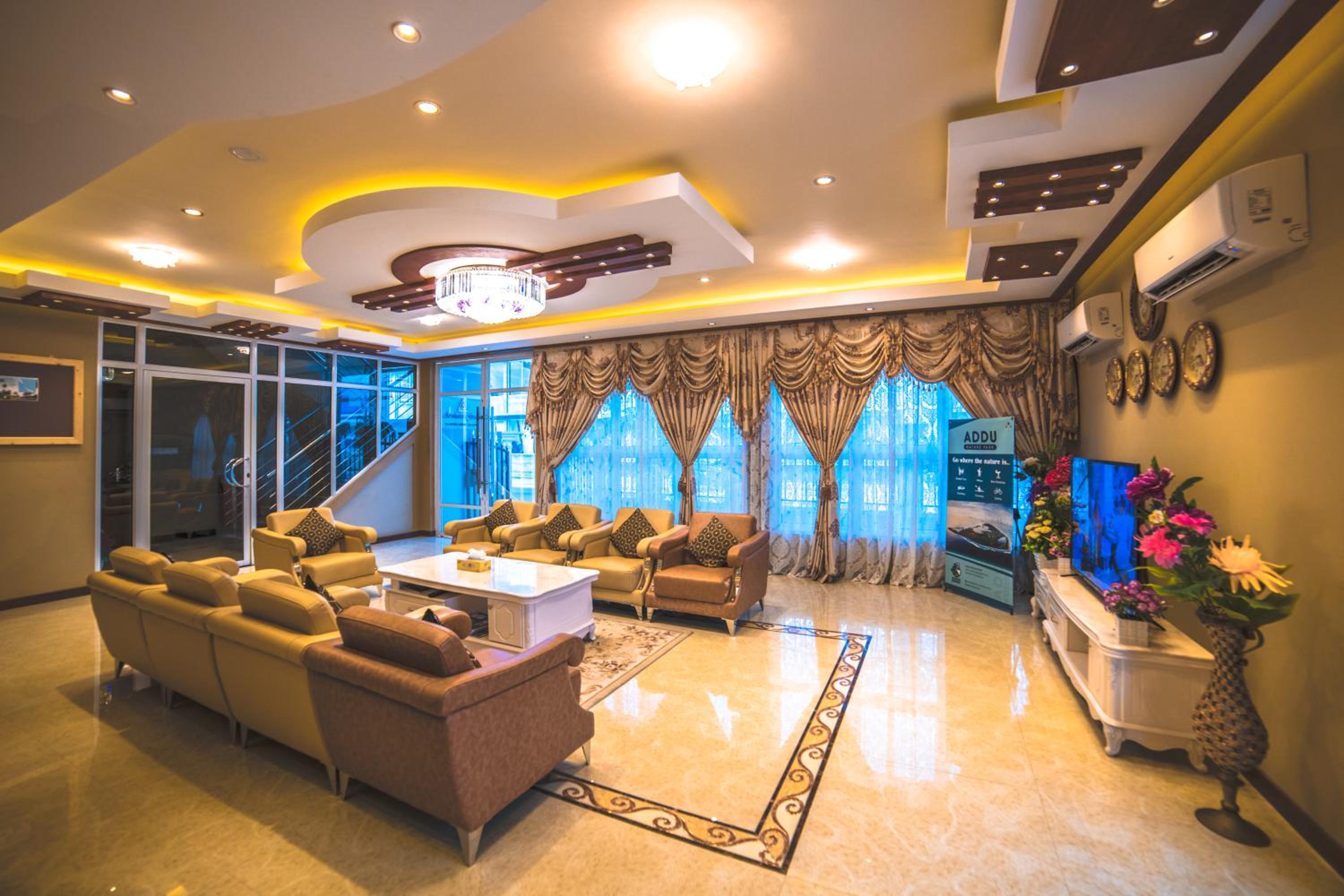 Abuharee Grand photo 2