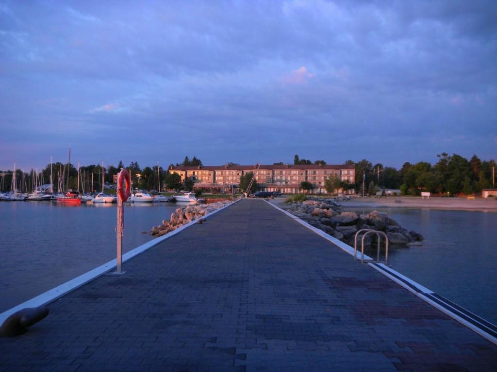 Royal Harbour Resort