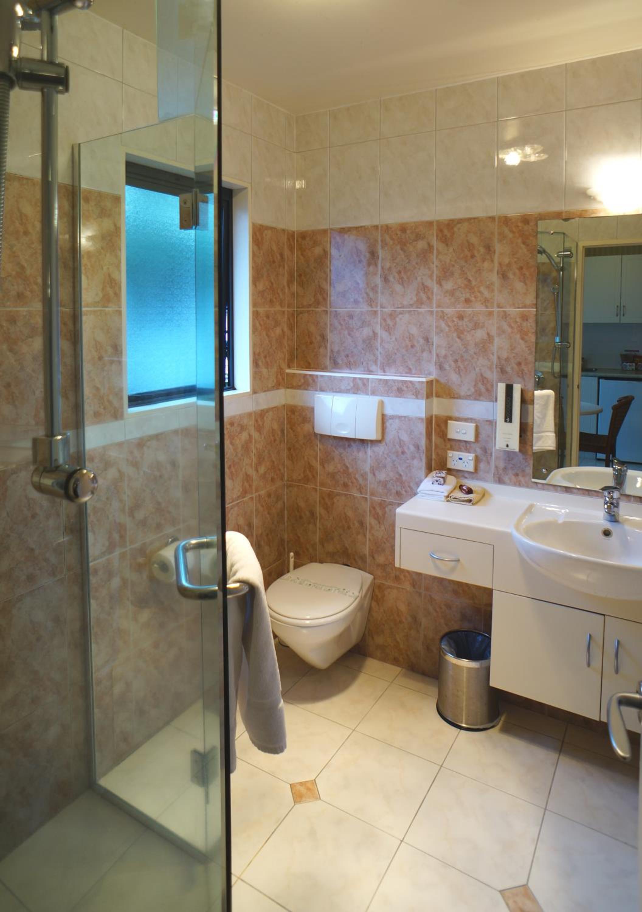 Cornwall Park Motor Inn