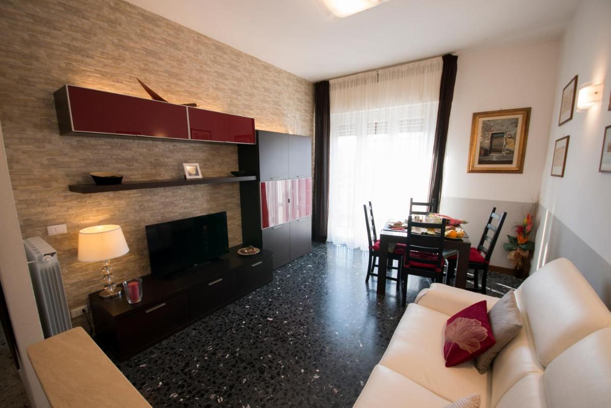 Hotel A casa di Simone a Viareggio - Image 1