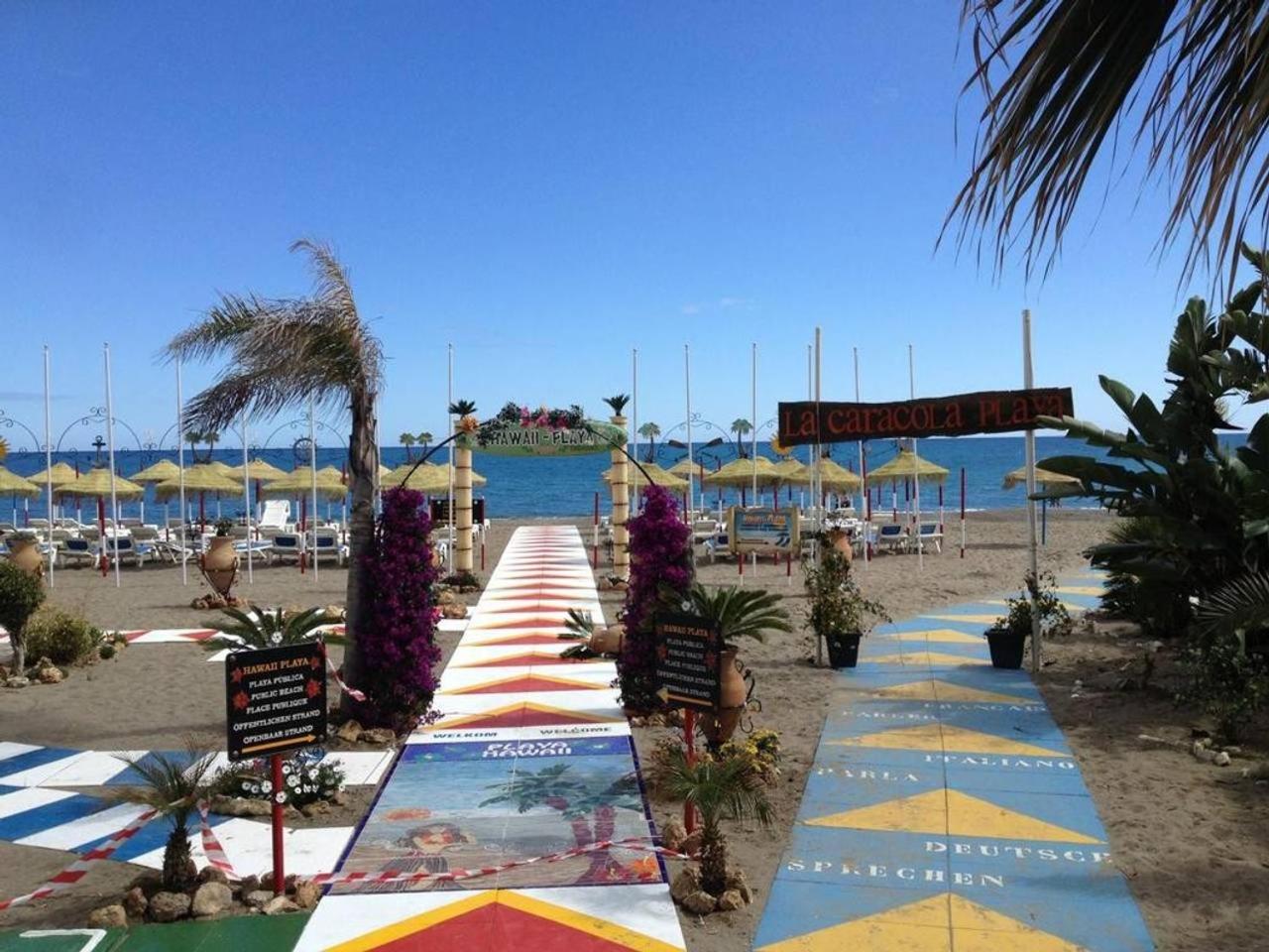 Elizabeth Beach Apartment with Seaviews!