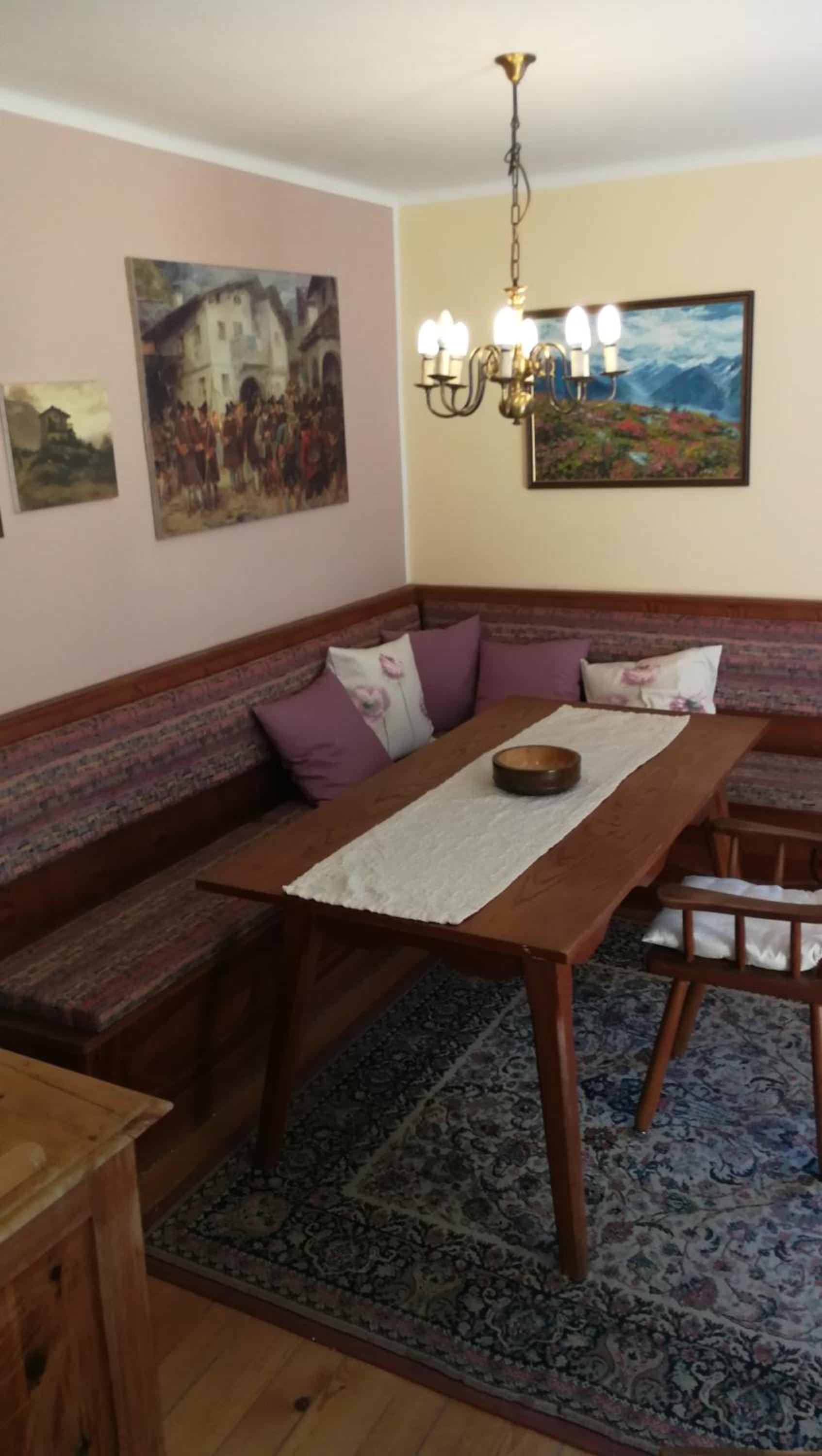 Rosis Cottage