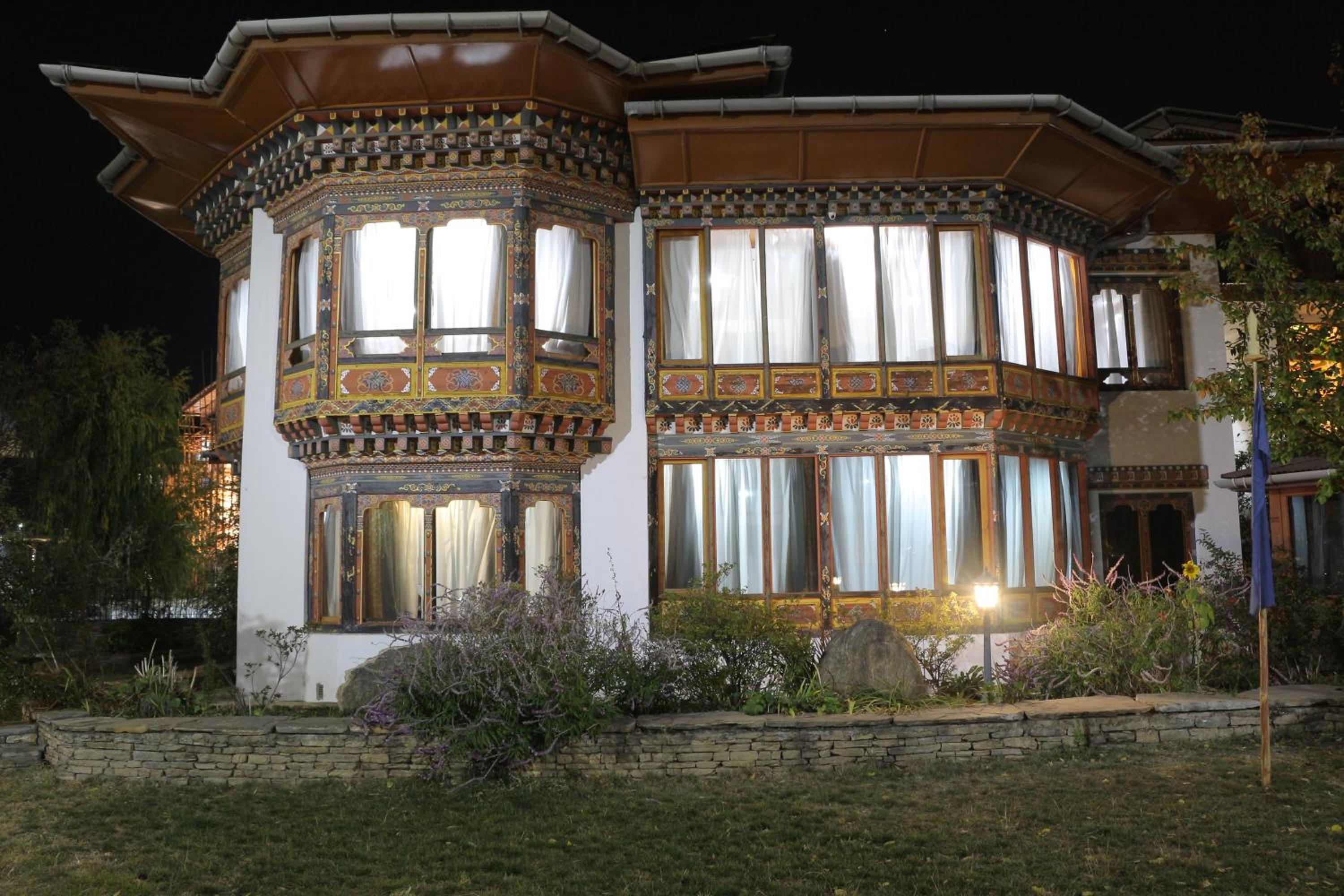 Kisa Villa