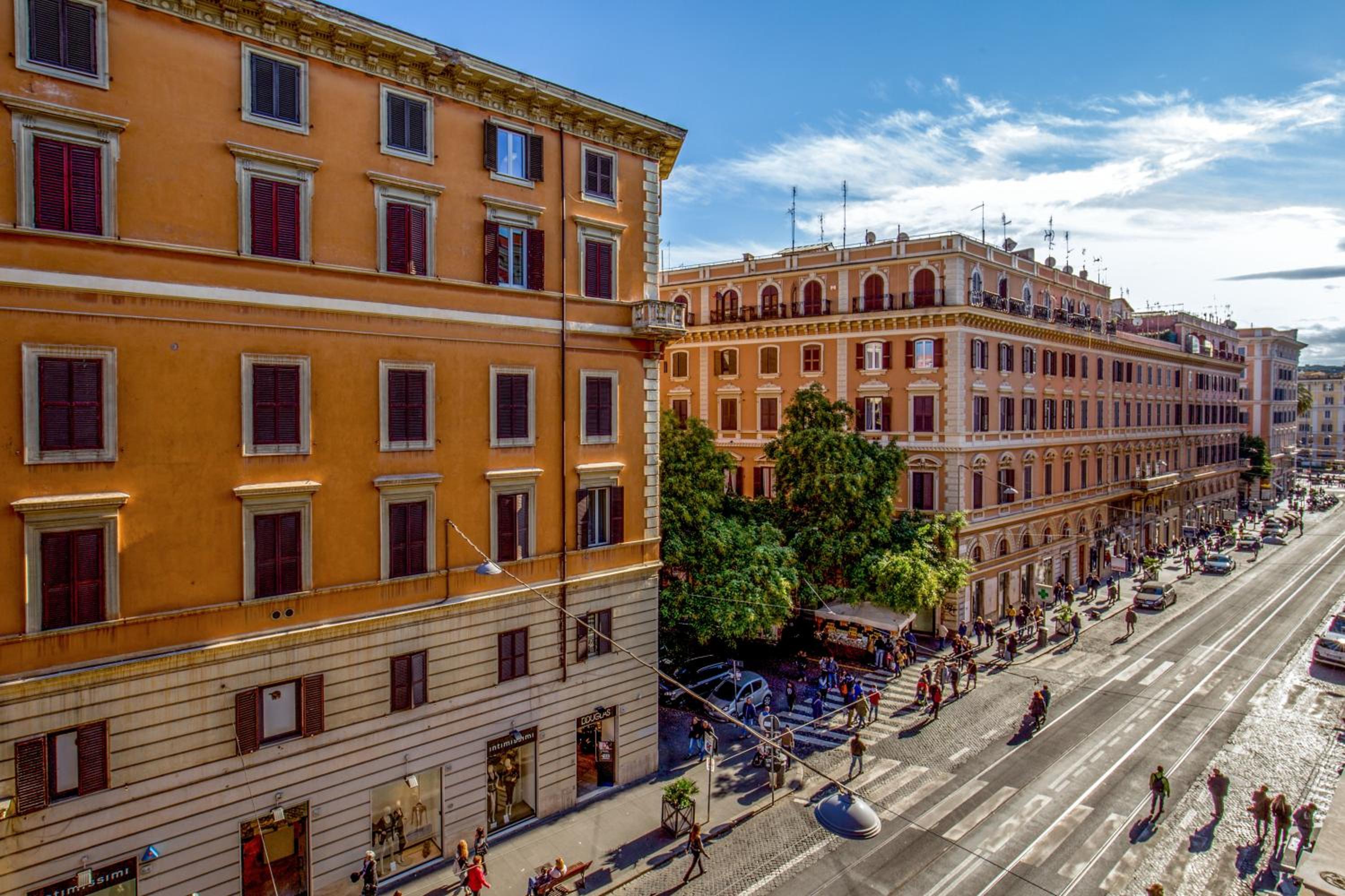 Amalia Suites by Remember Rome
