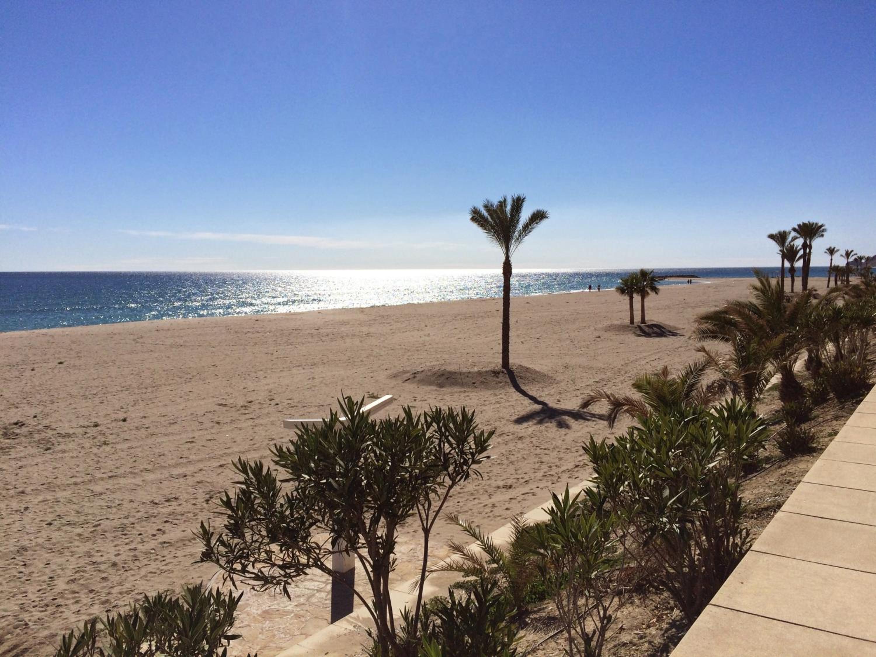 Maison Alriad - Alojamiento familiar tranquilo cerca del mar con jardín, porche y parking privado en el interior de la finca no apto para fiestas