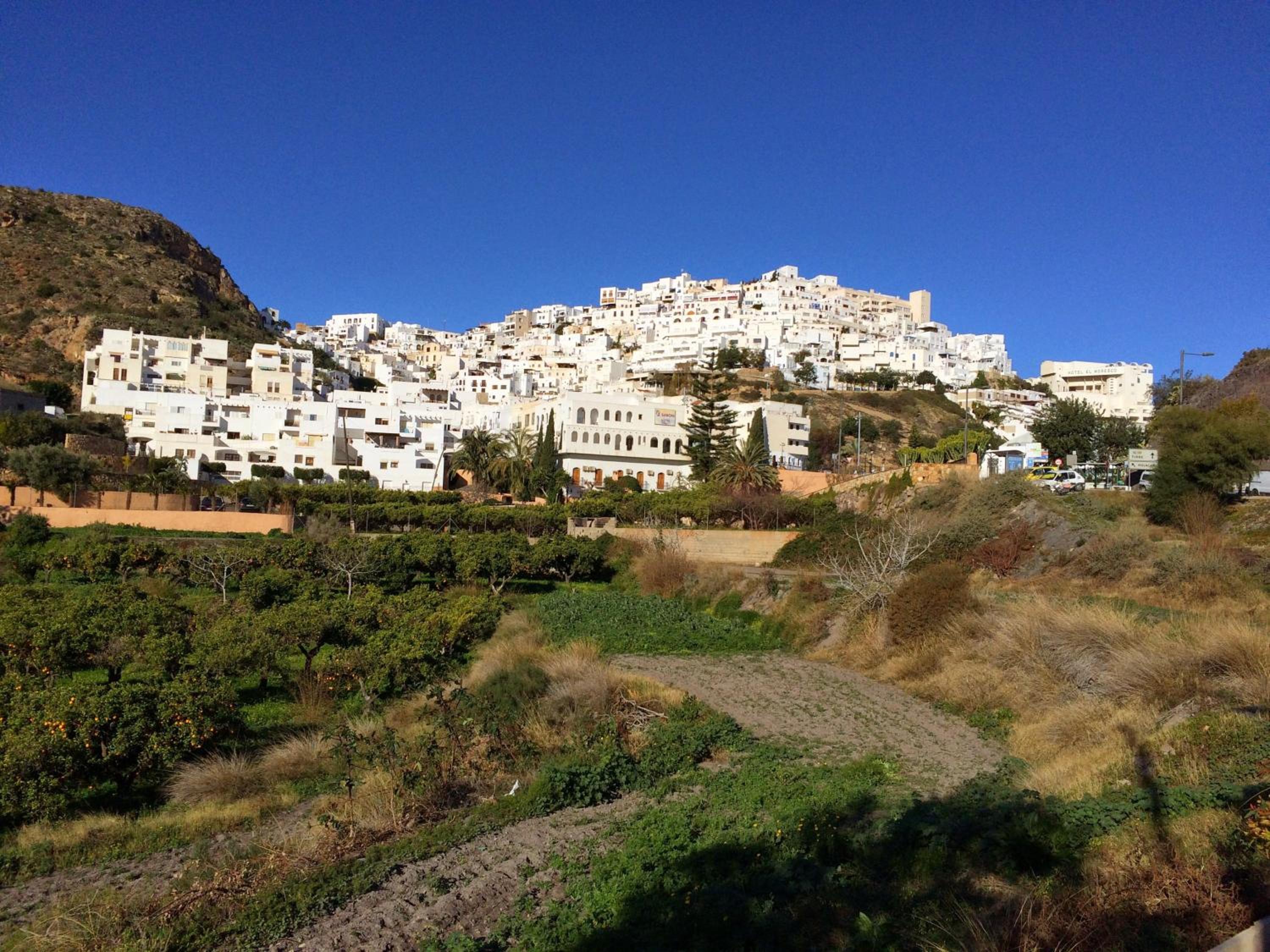Maison Alriad - Alojamiento familiar tranquilo cerca del mar con jardín, porche y parking privado en el interior de la finca no apto para fiestas