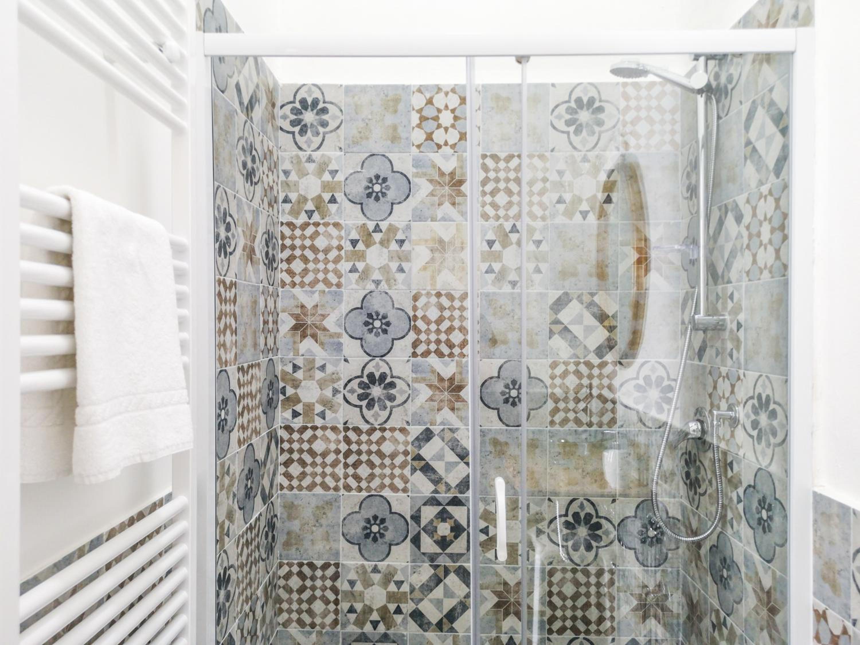Civico13 en Naples — bathroom