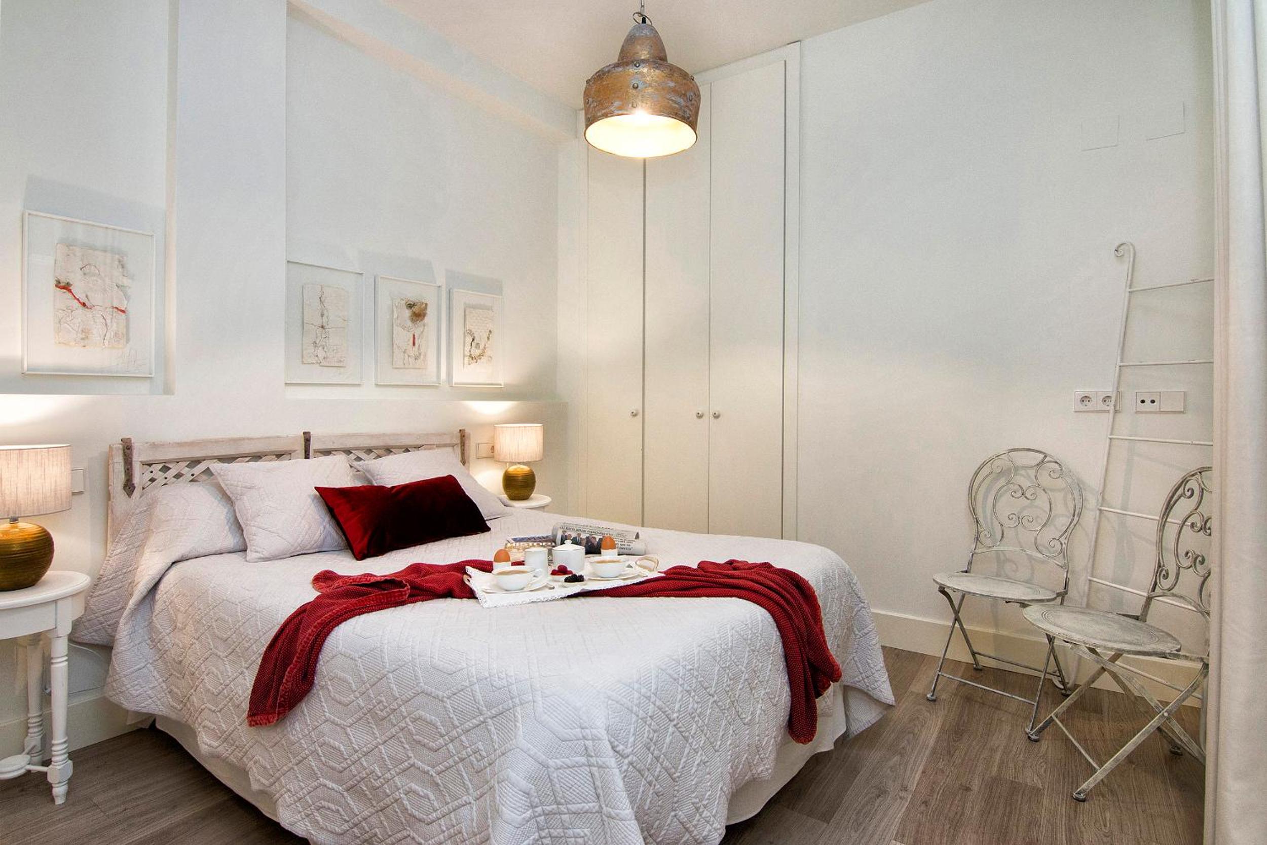 Central Deluxe Apartments