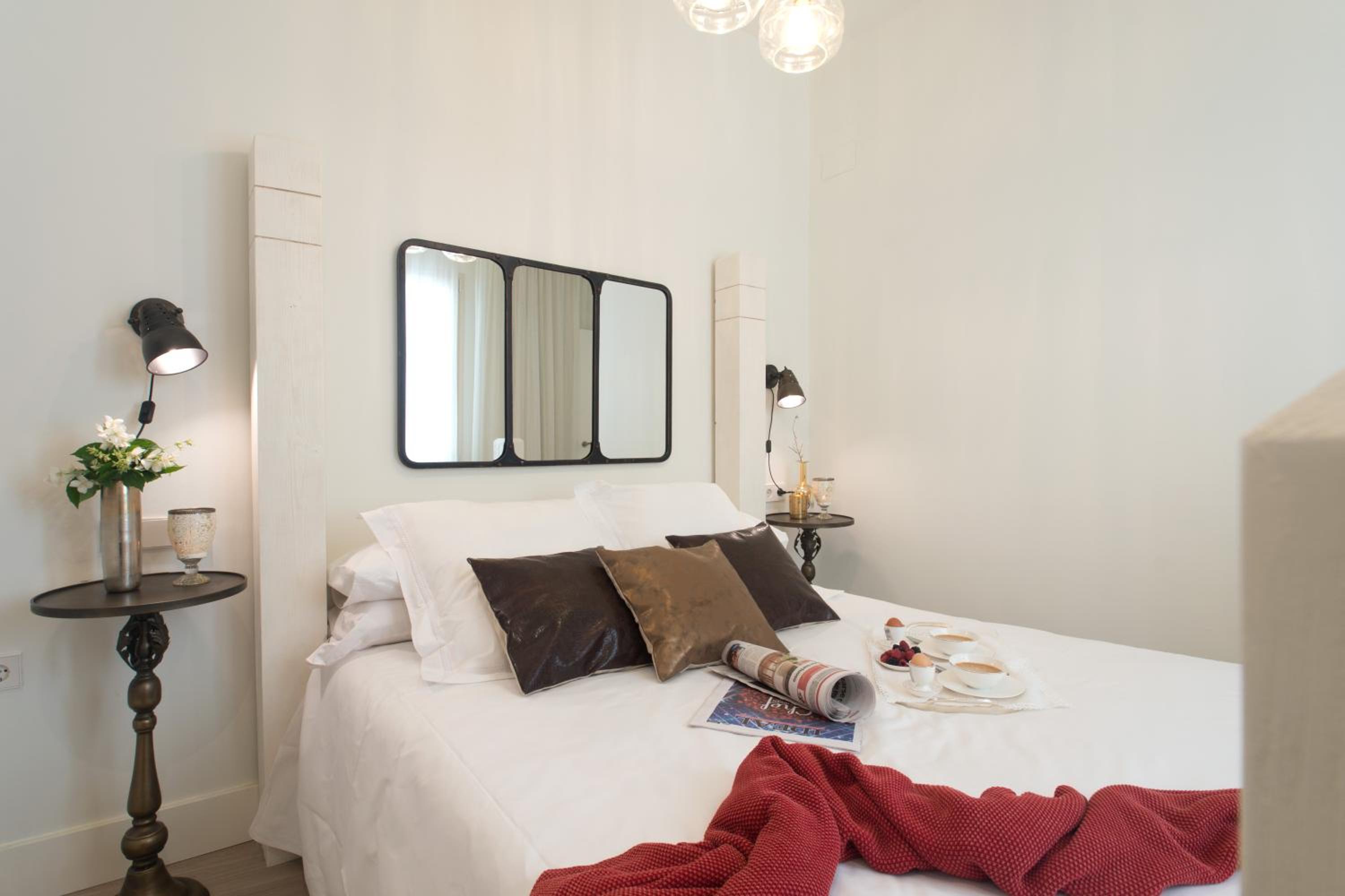Central Deluxe Apartments