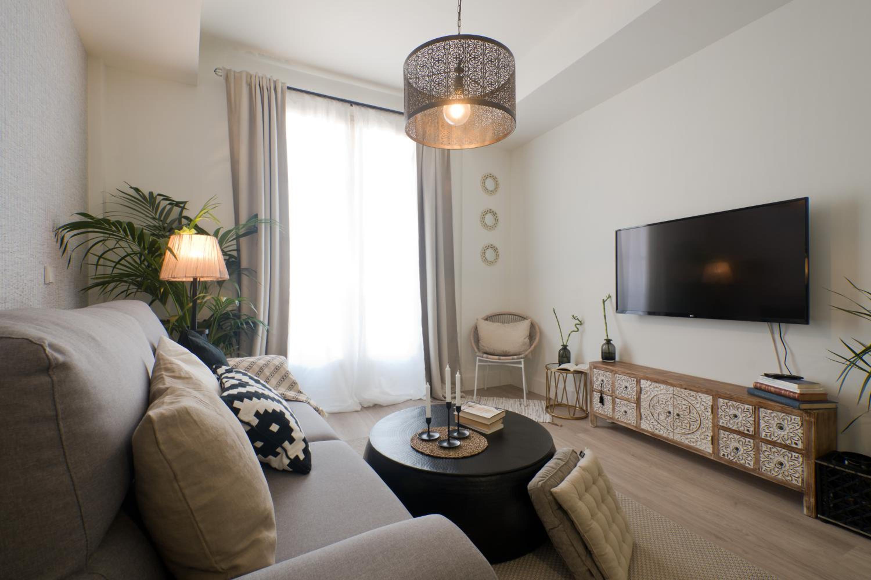 Central Deluxe Apartments