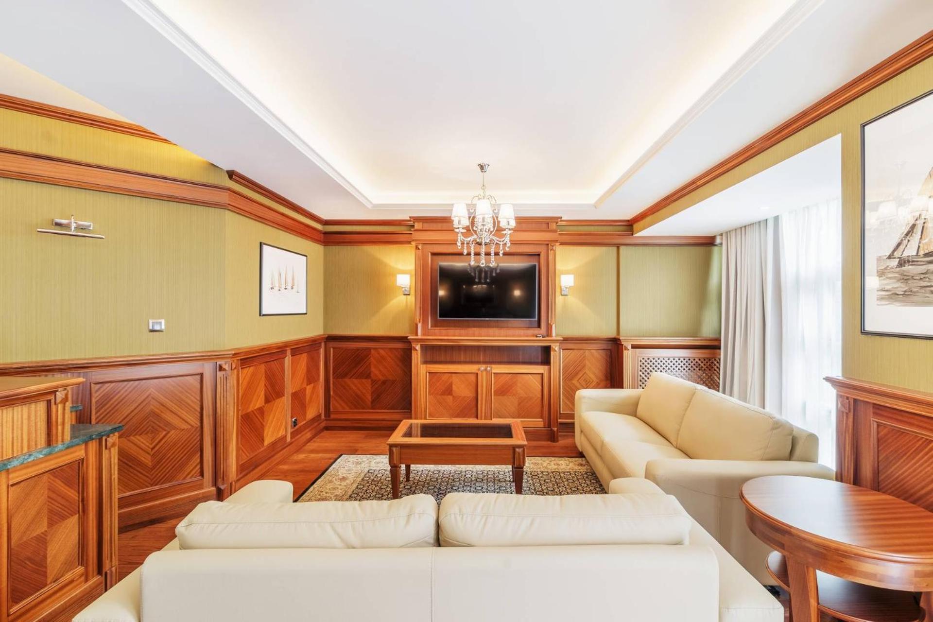 Prestige Apartment with Sauna by Grand Apartments view 2