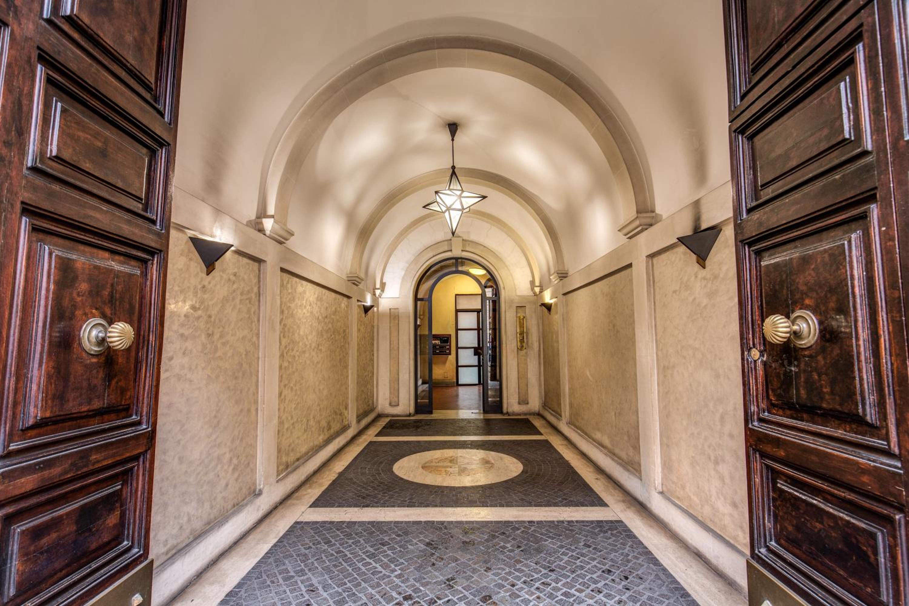 AMICI GUESTHOUSE