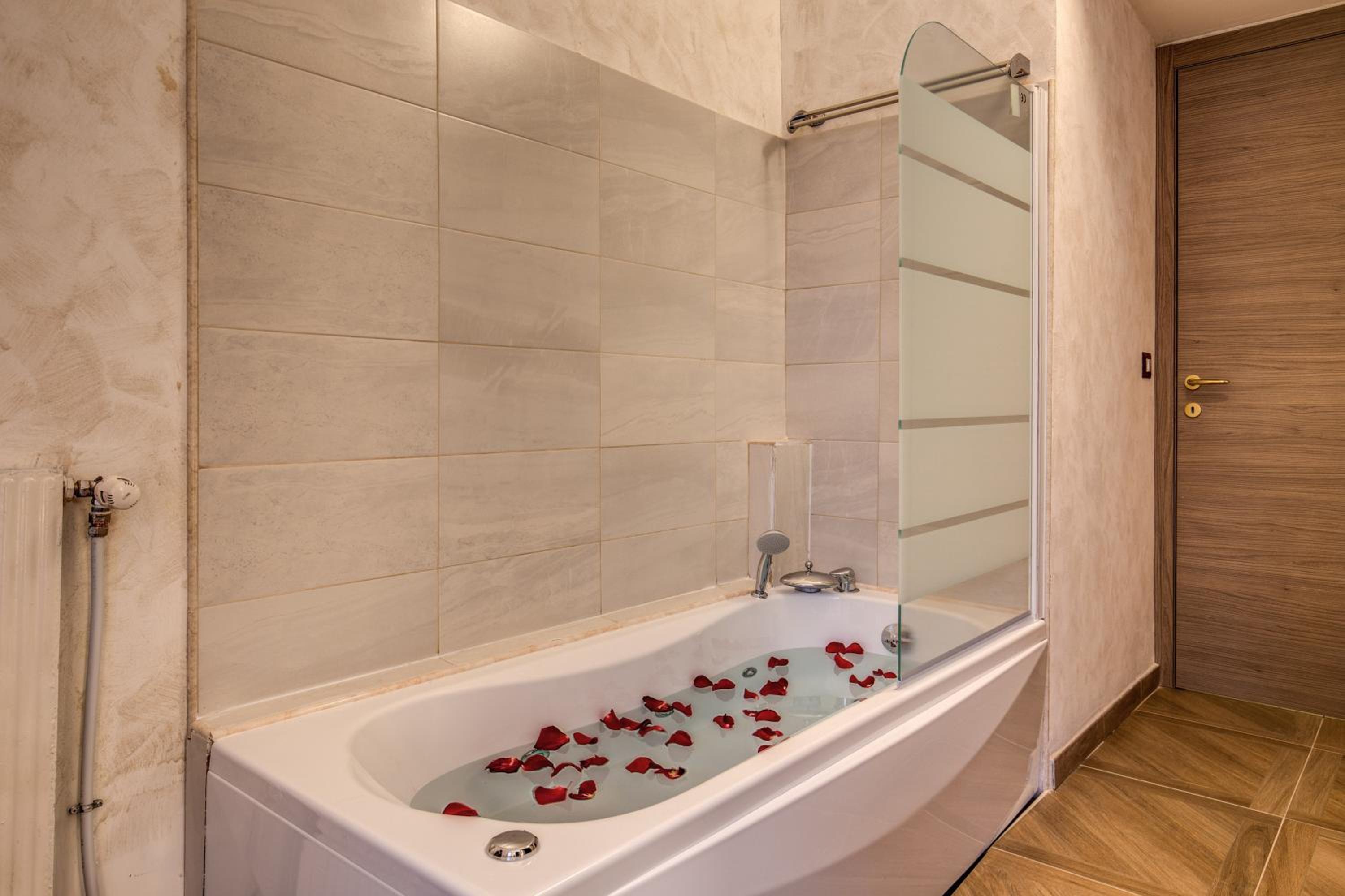 AMICI GUESTHOUSE