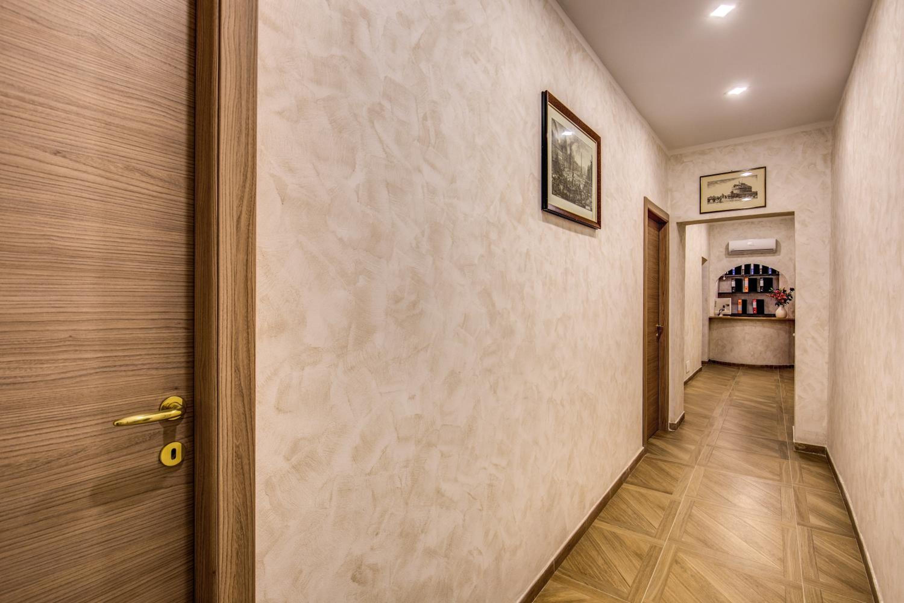 AMICI GUESTHOUSE