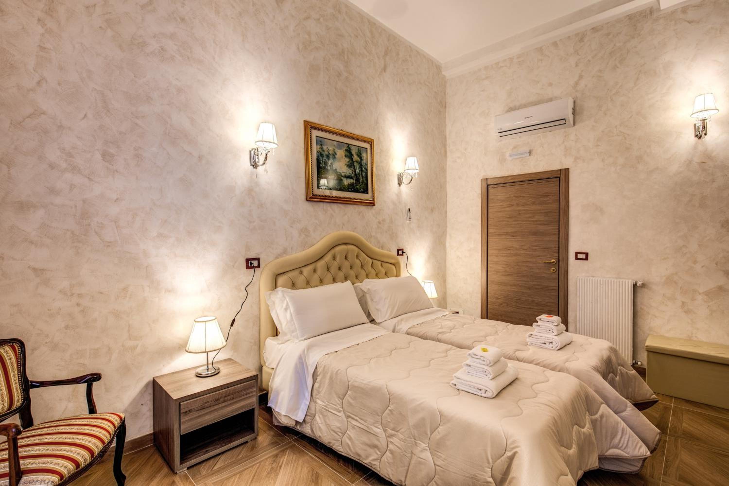 AMICI GUESTHOUSE