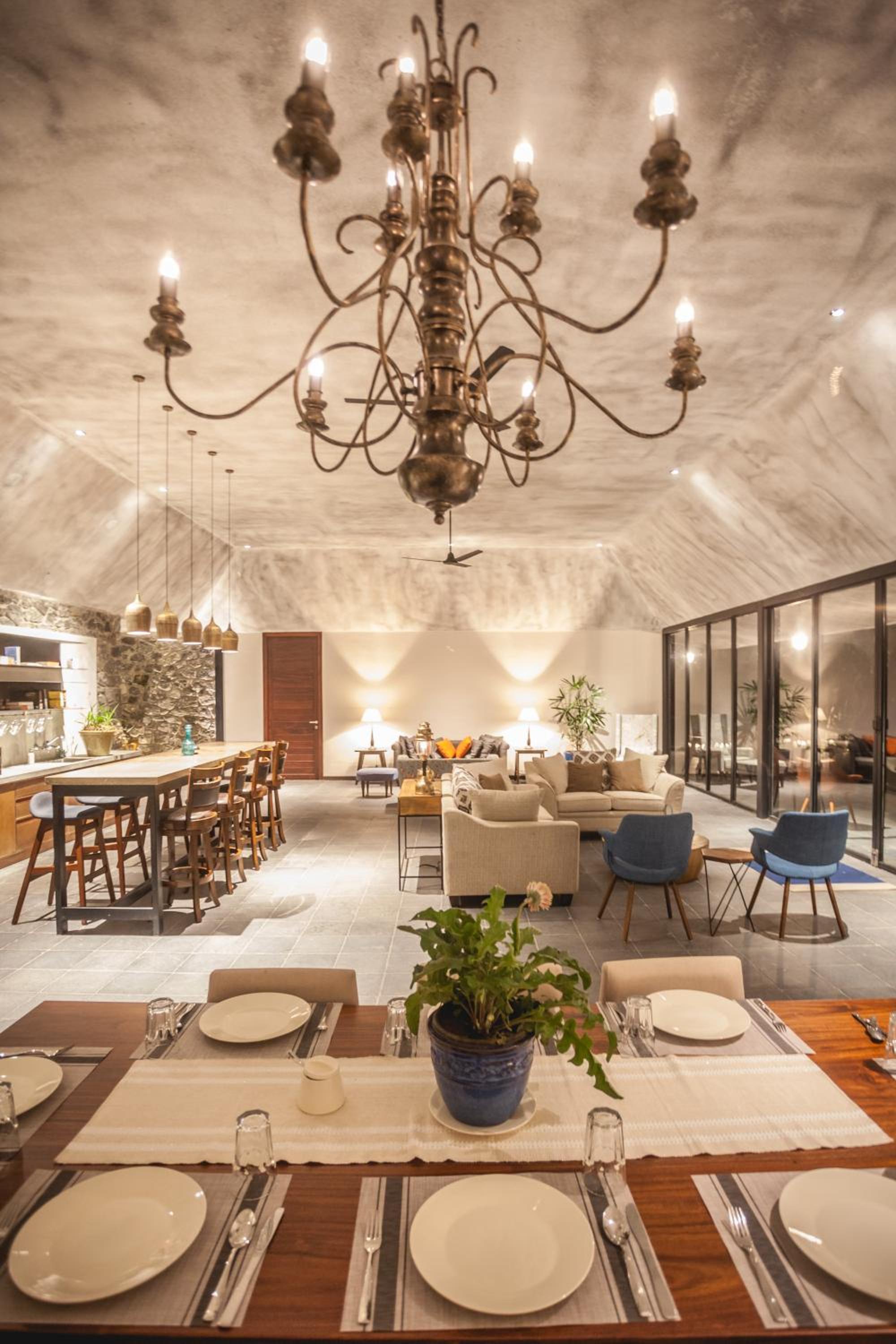 dining