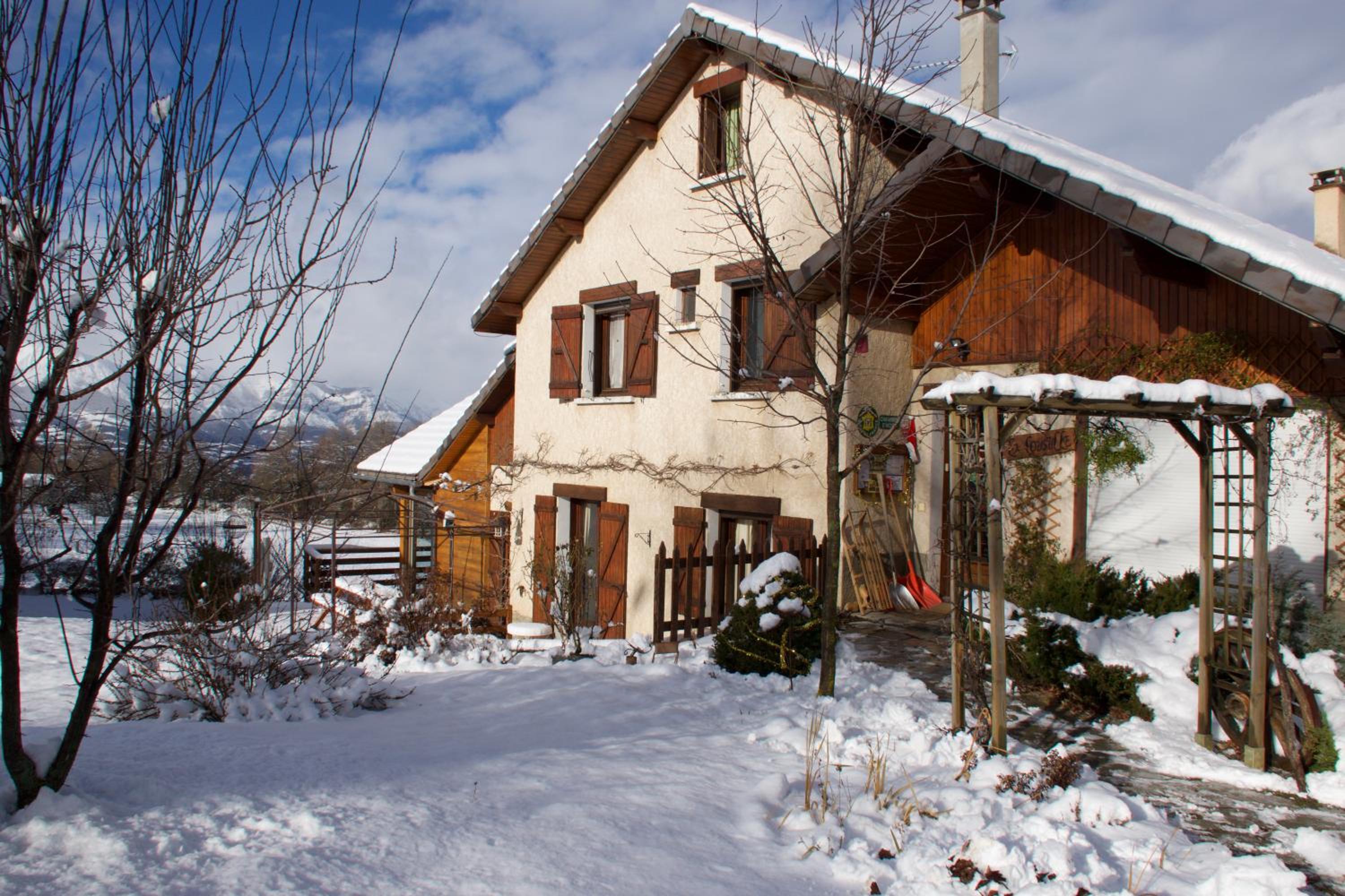 "La Coustille" Chambres et Table d'Hôtes view 2
