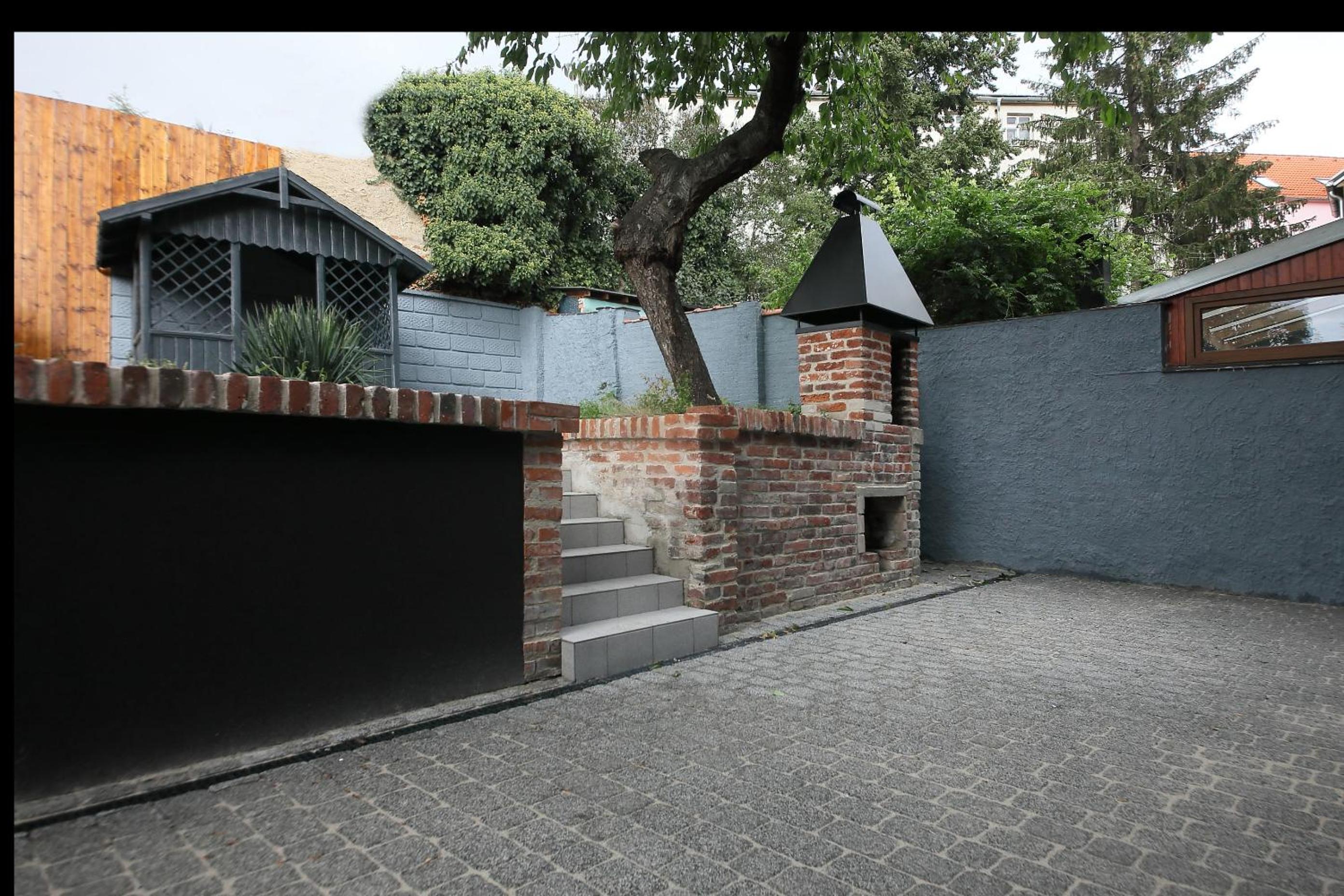 Prague Expat House