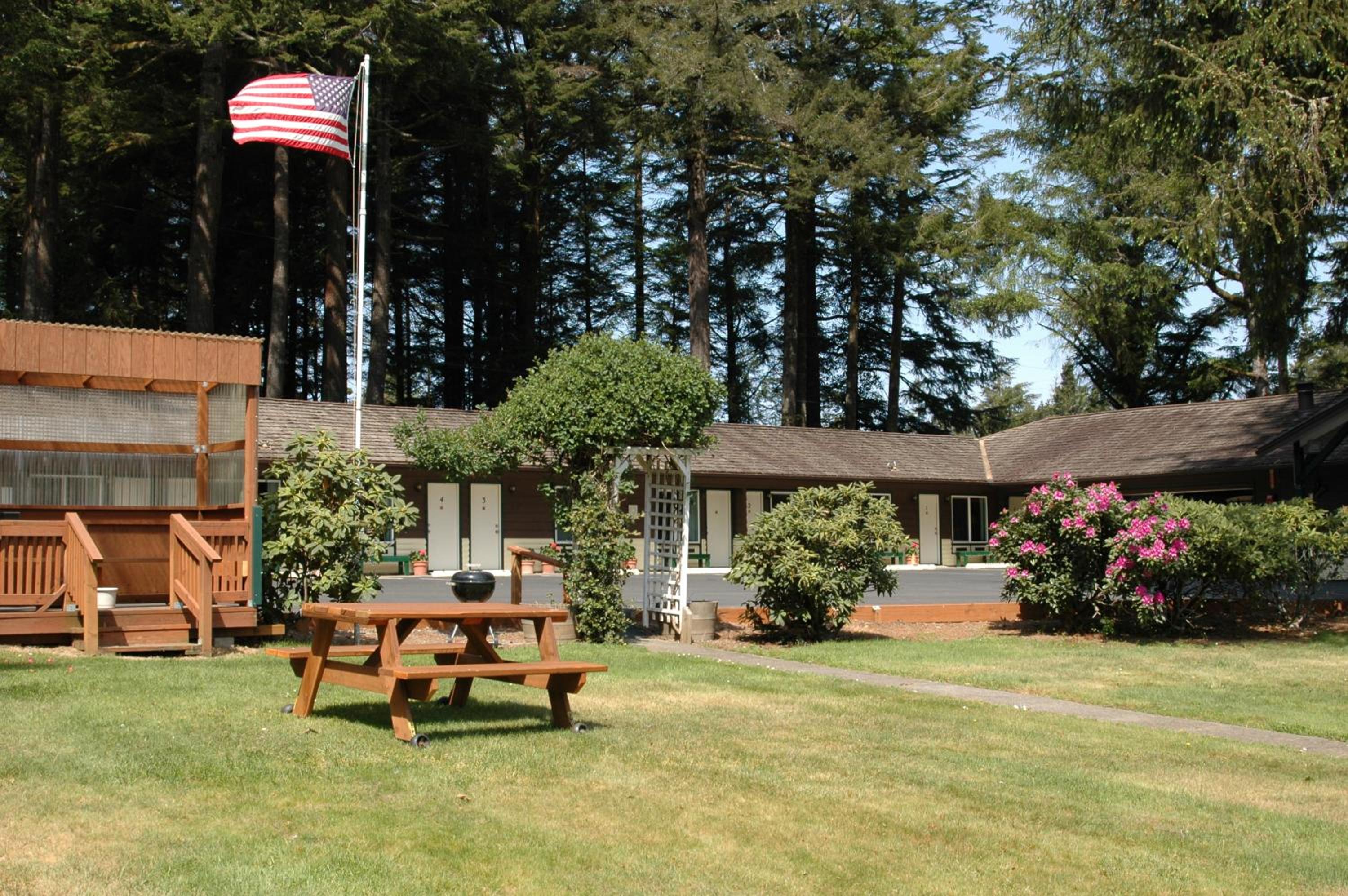 Park Motel and Cabins
