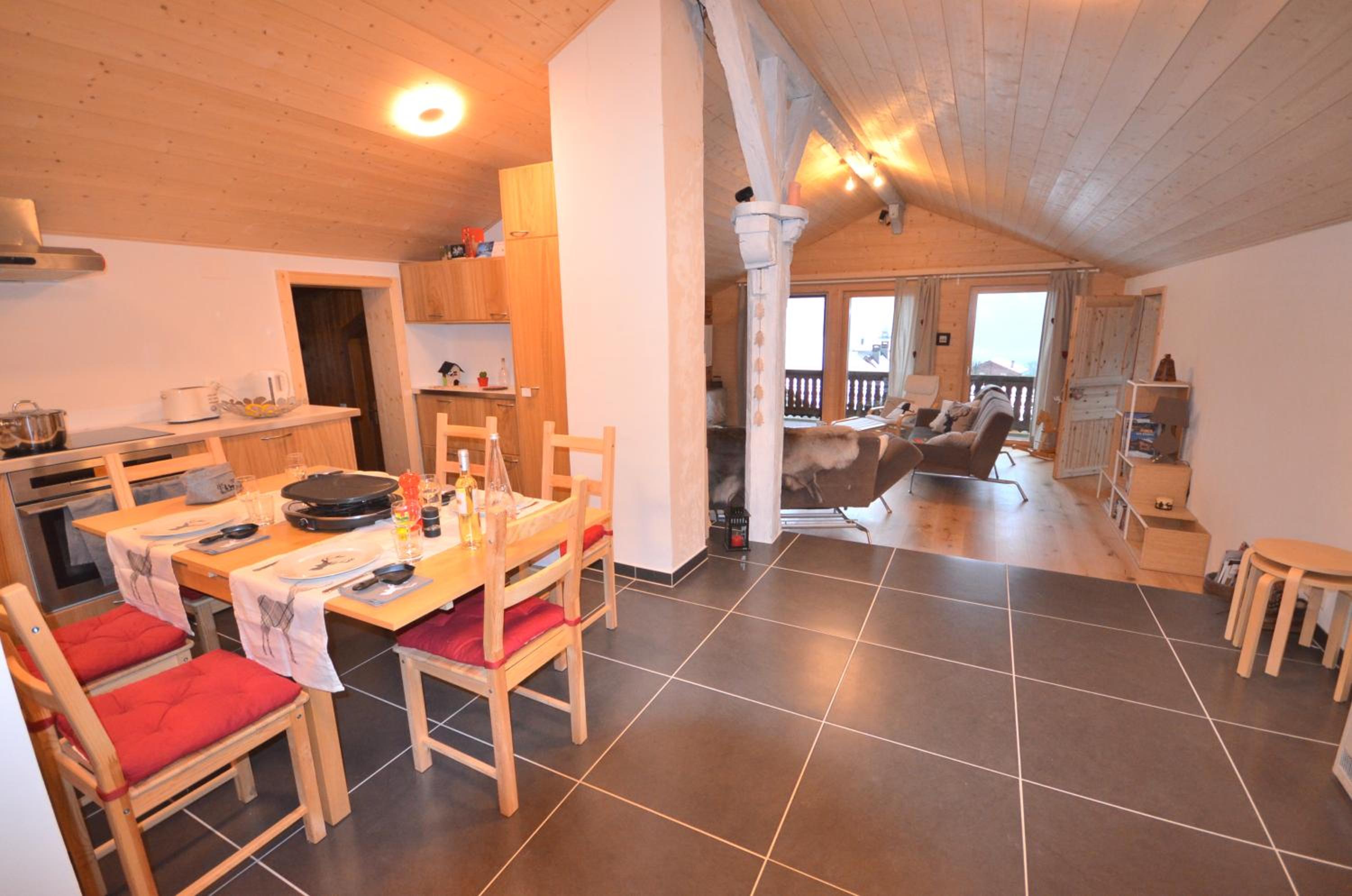 Chalet Rouge Coeur view 2