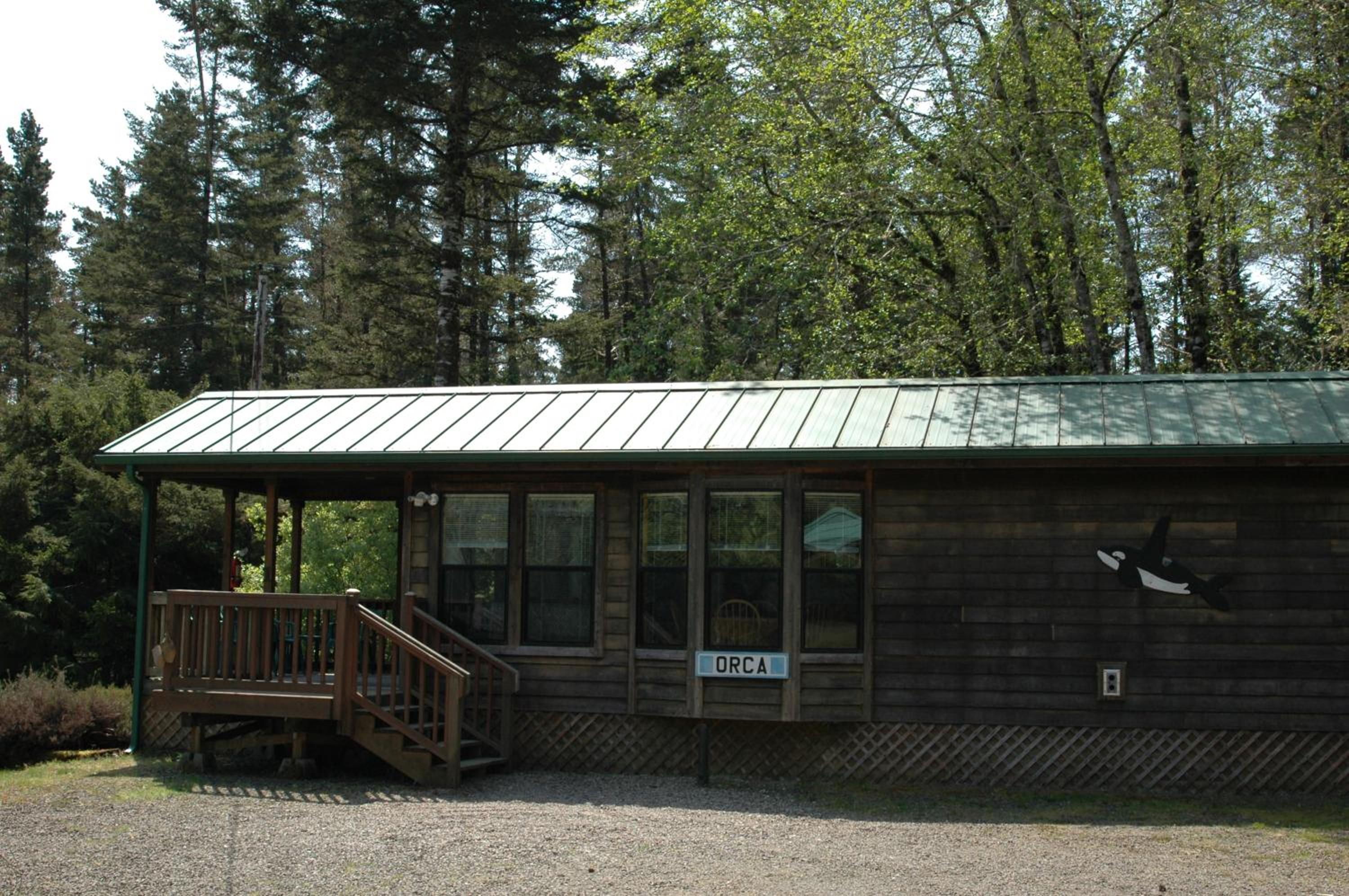 Park Motel and Cabins