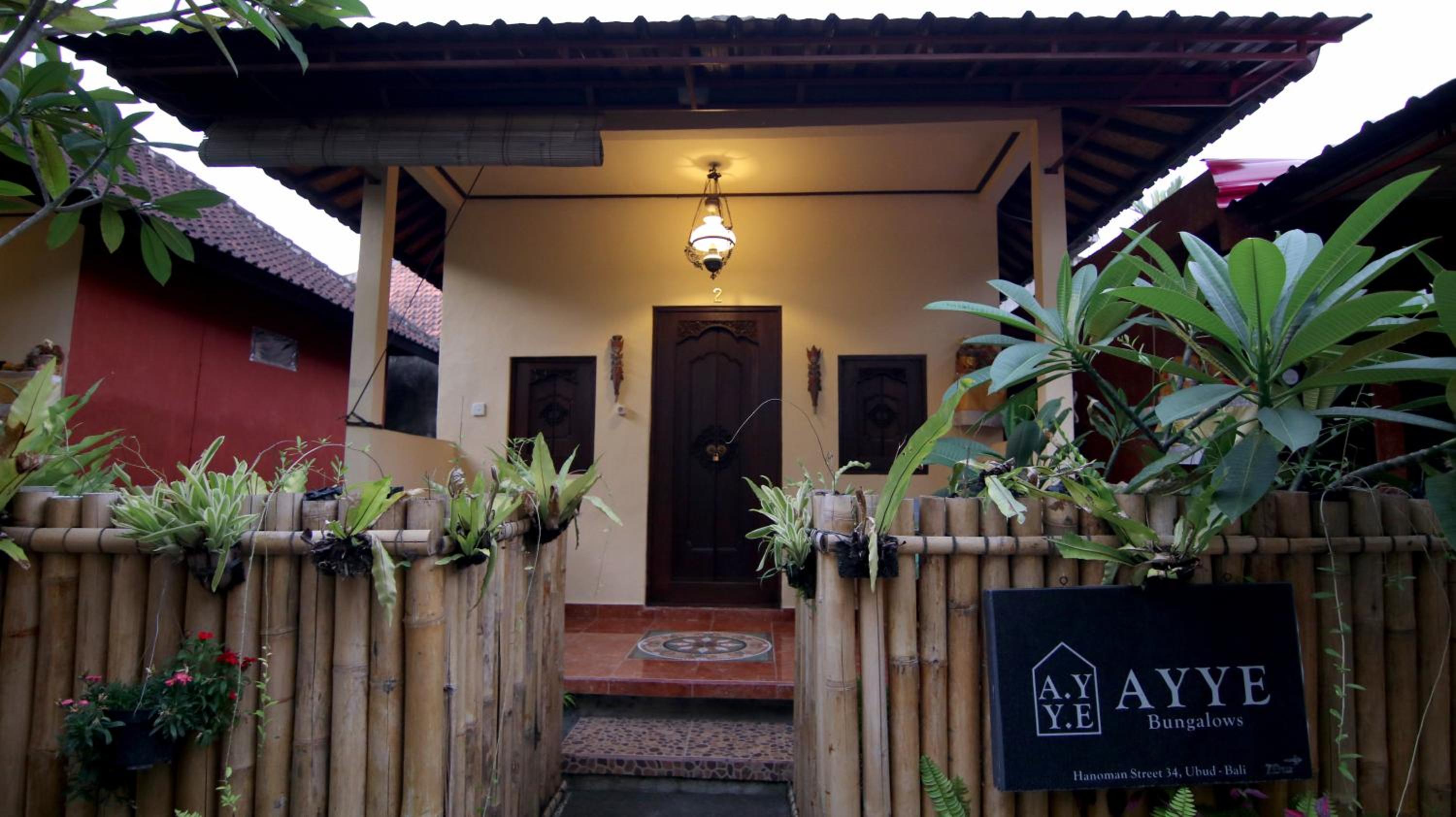 Ayye Bungalows