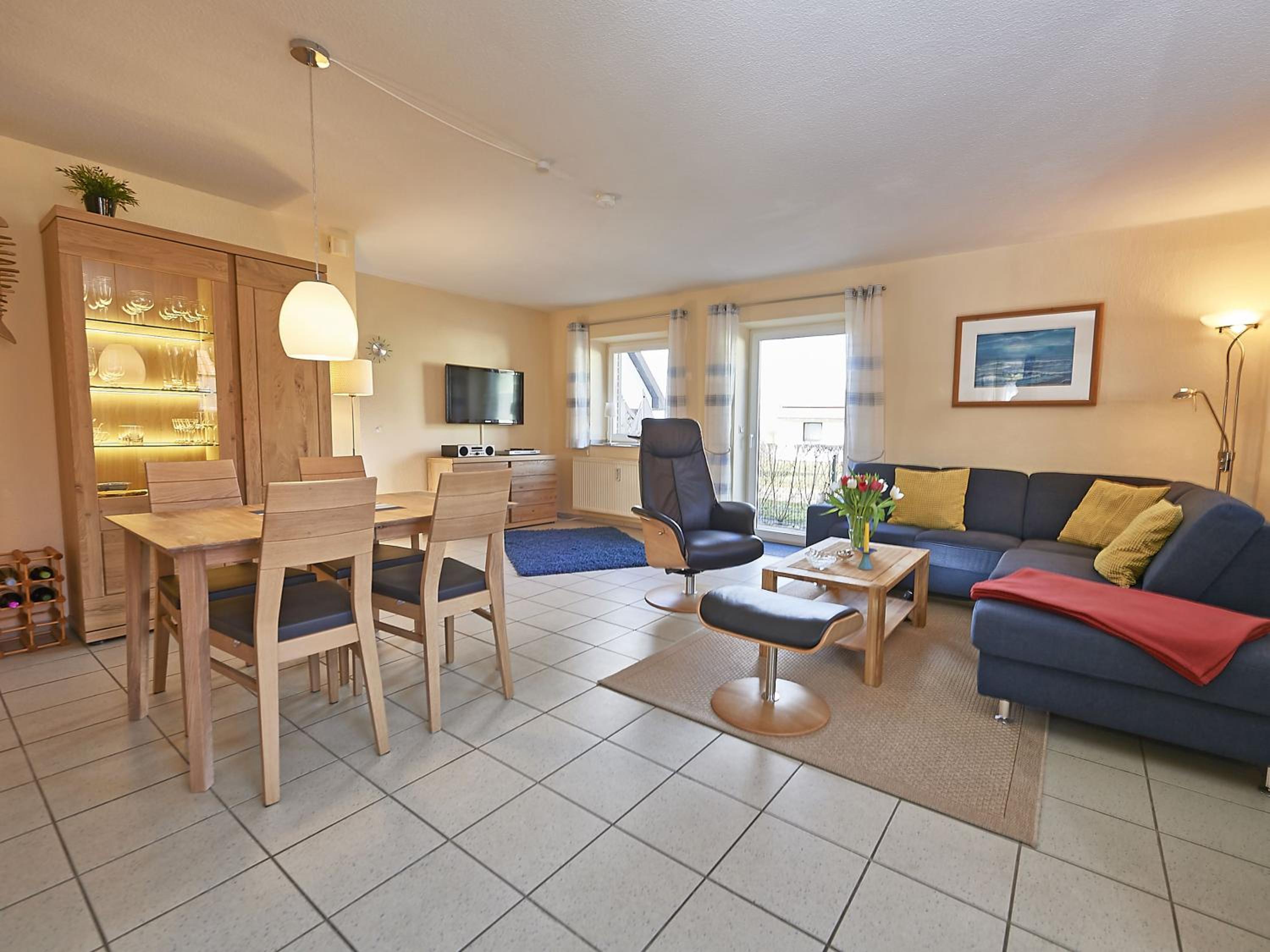 Ferienhaus Lobbe - Wohnung 04 mit Terrasse strandnah view 5