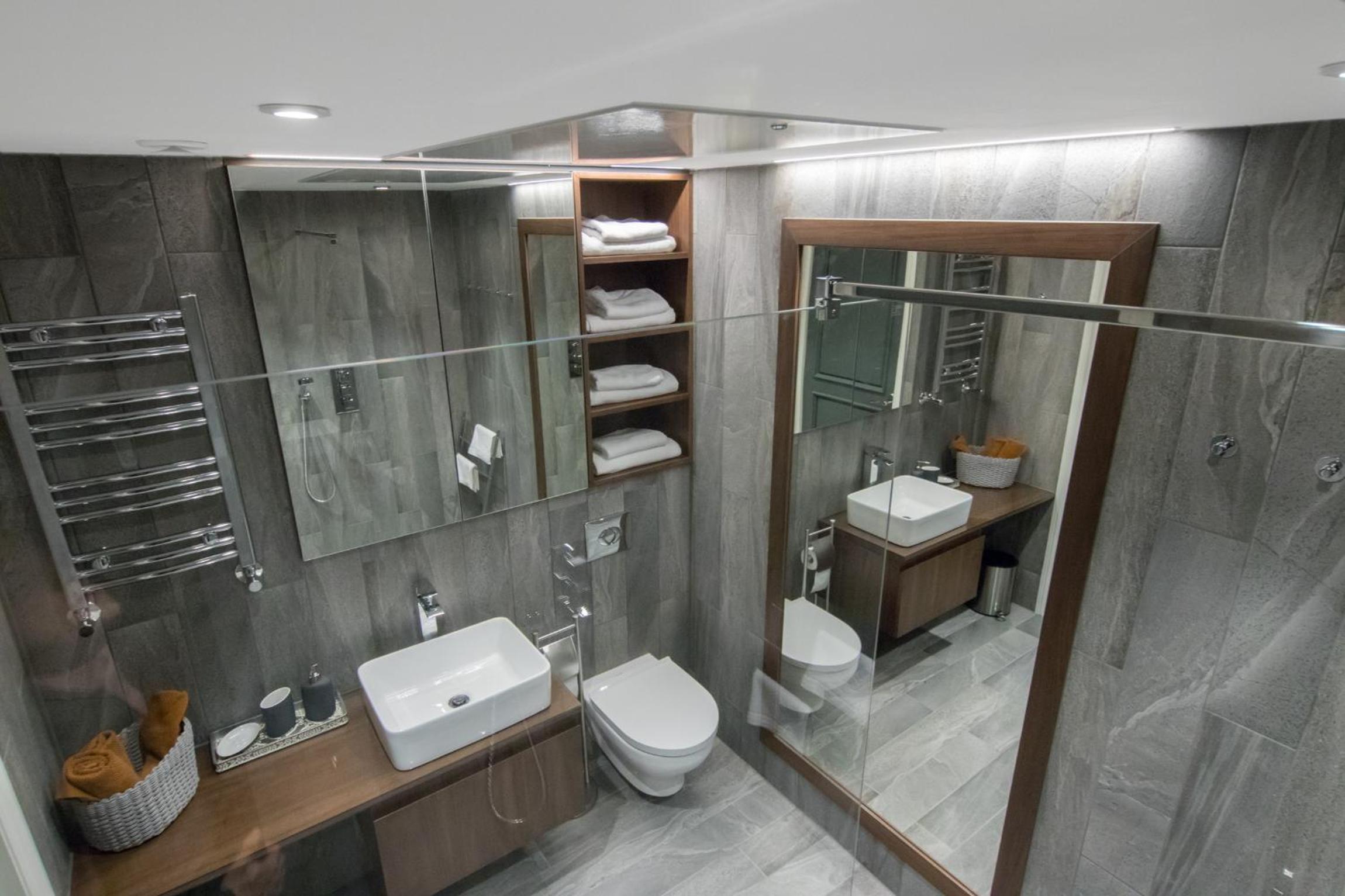 Old Town Premium Queen`s Apartments