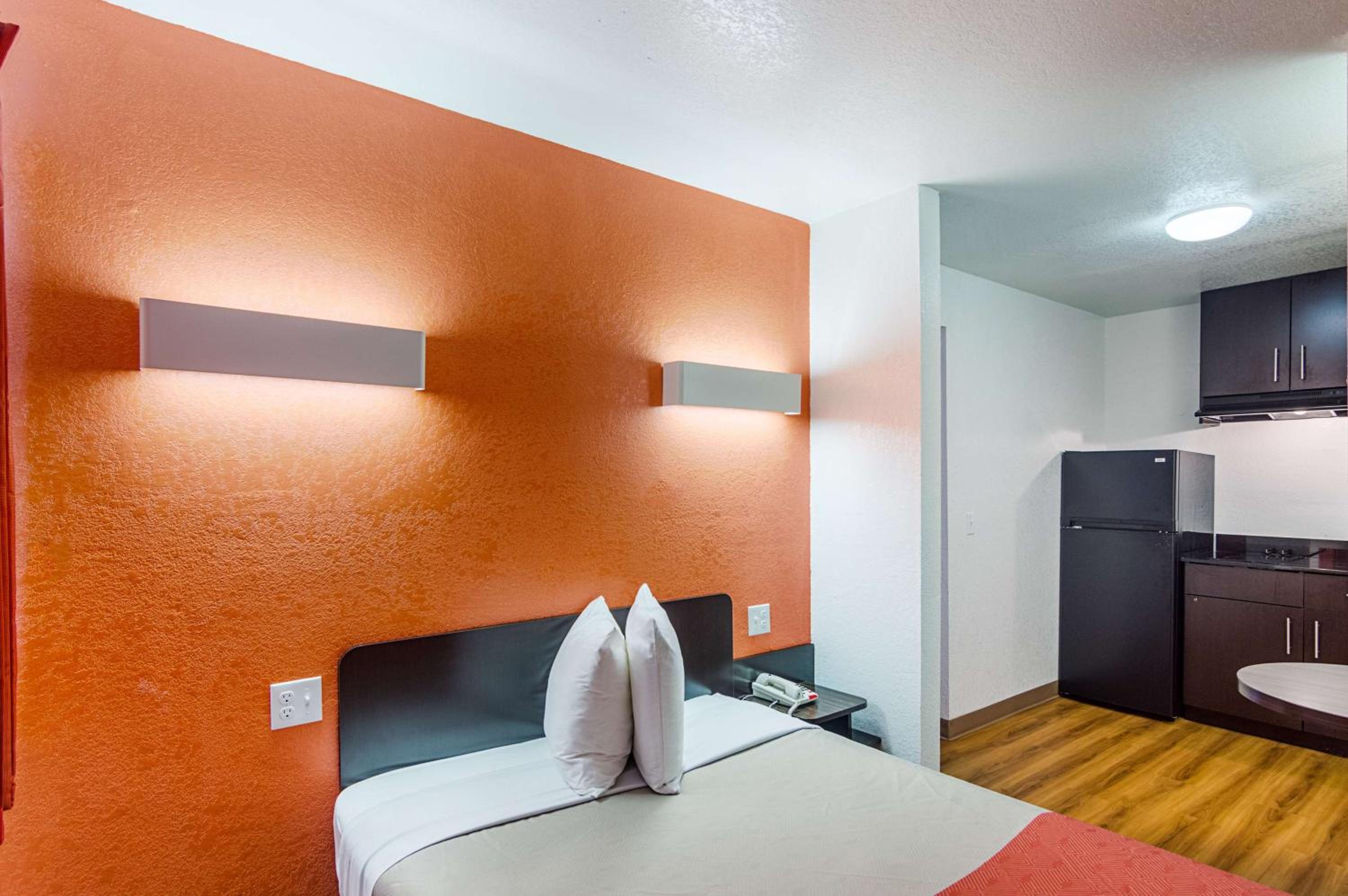 Ardmore Vacations - Motel 6-Ardmore, OK - Property Image 50