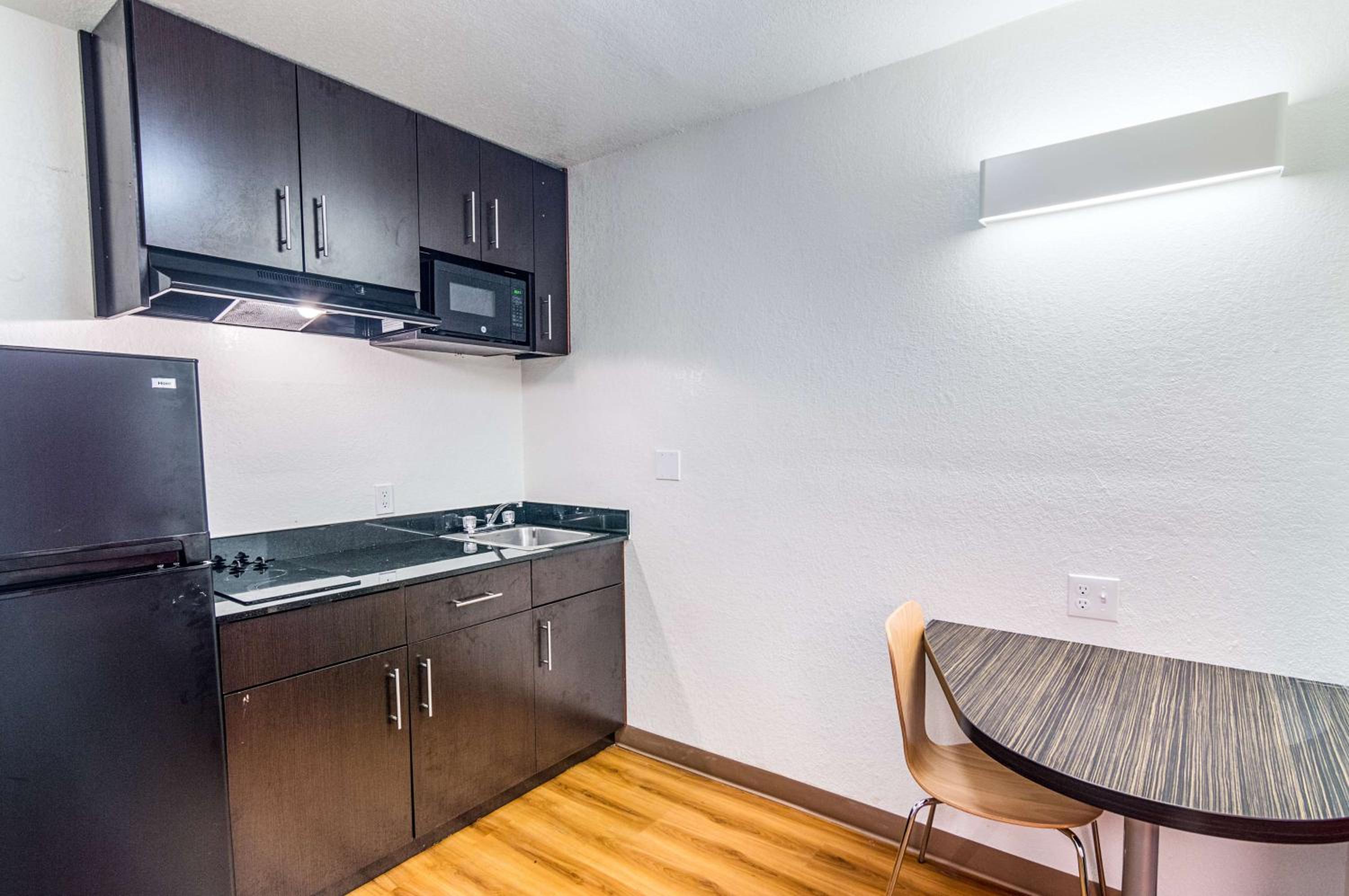 Ardmore Vacations - Motel 6-Ardmore, OK - Property Image 49