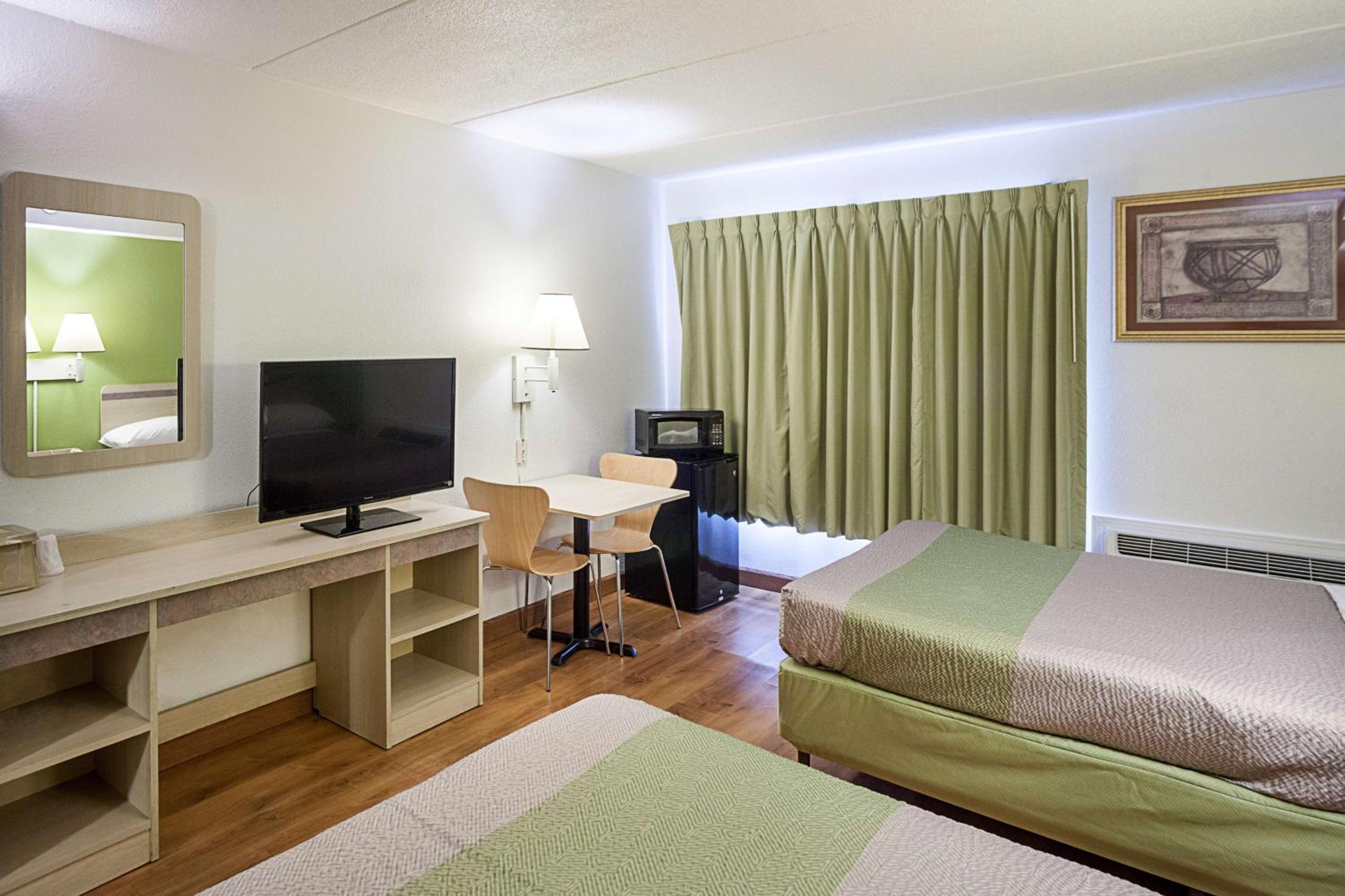 Motel 6-Binghamton, NY
