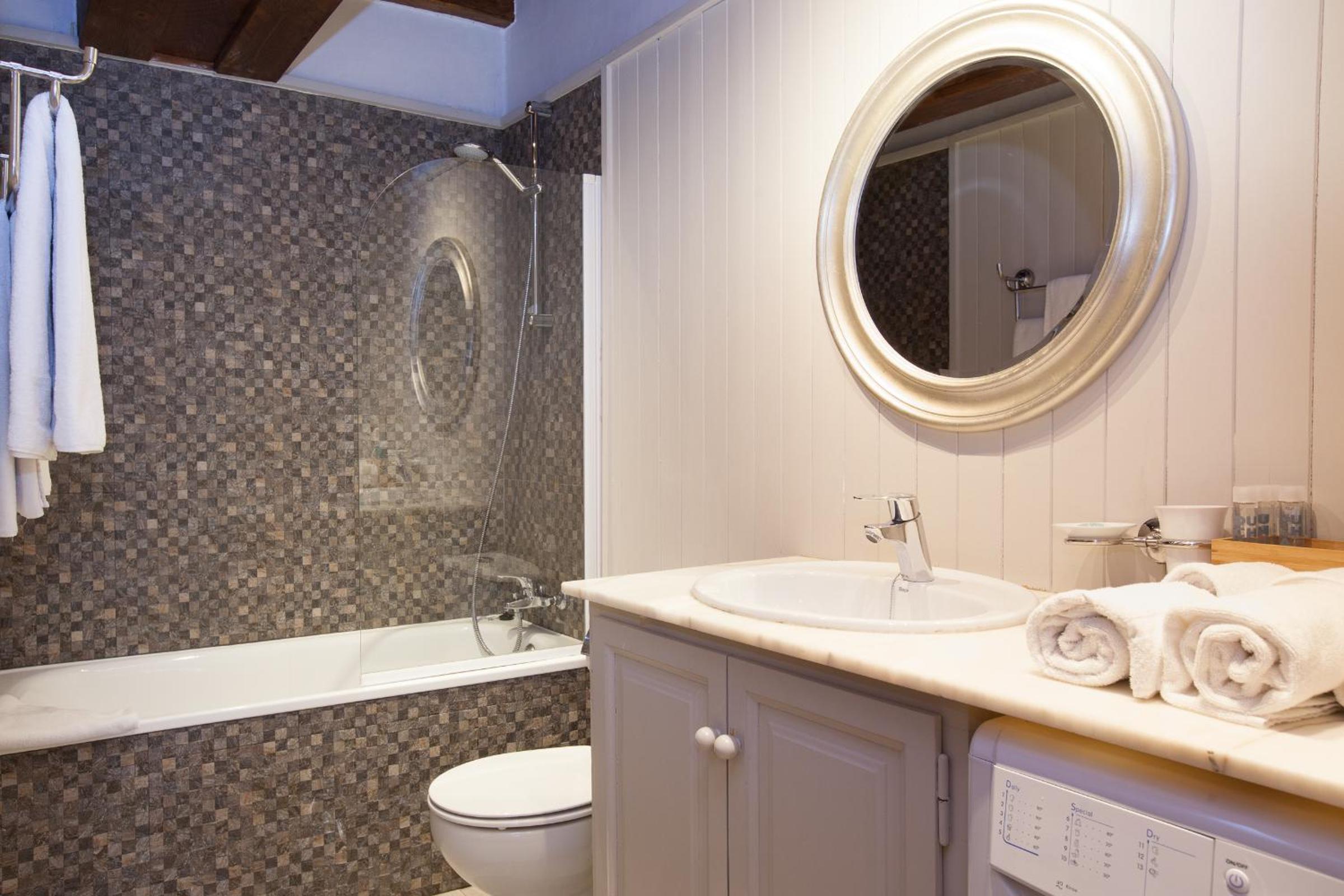 Tarter Mountain Suites