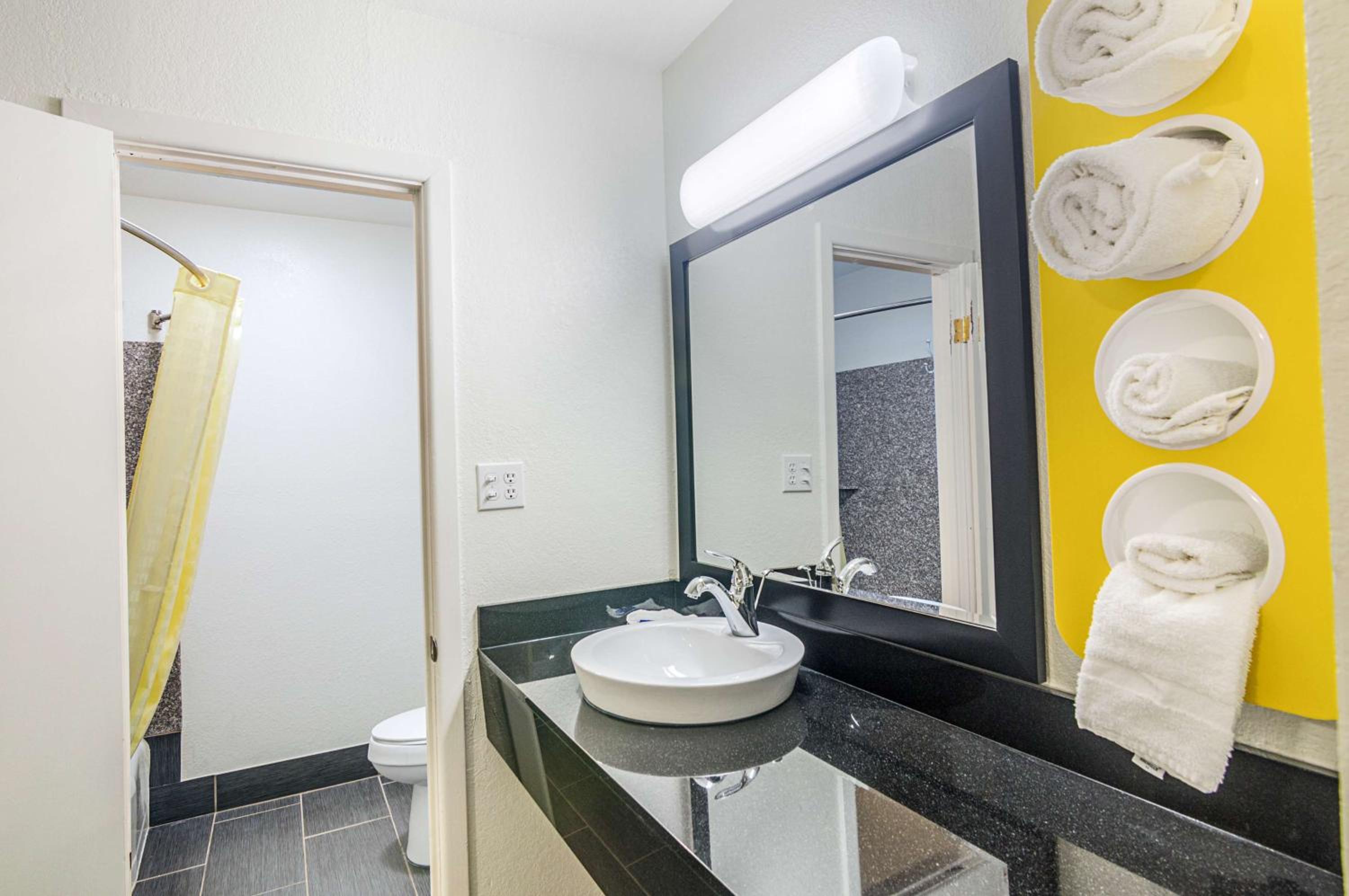 Childress Vacations - Motel 6-Childress, TX - Property Image 36