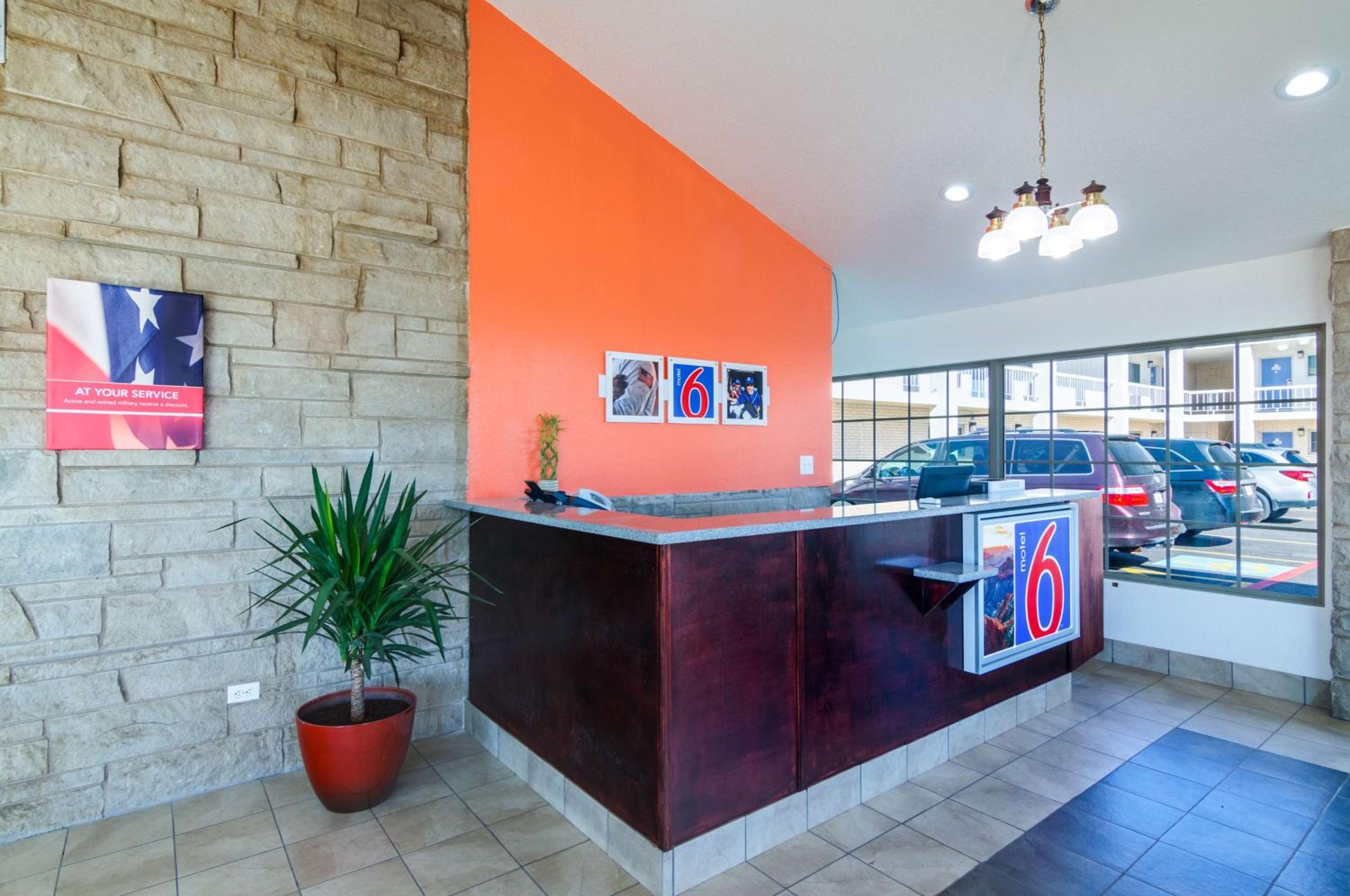 Childress Vacations - Motel 6-Childress, TX - Property Image 8