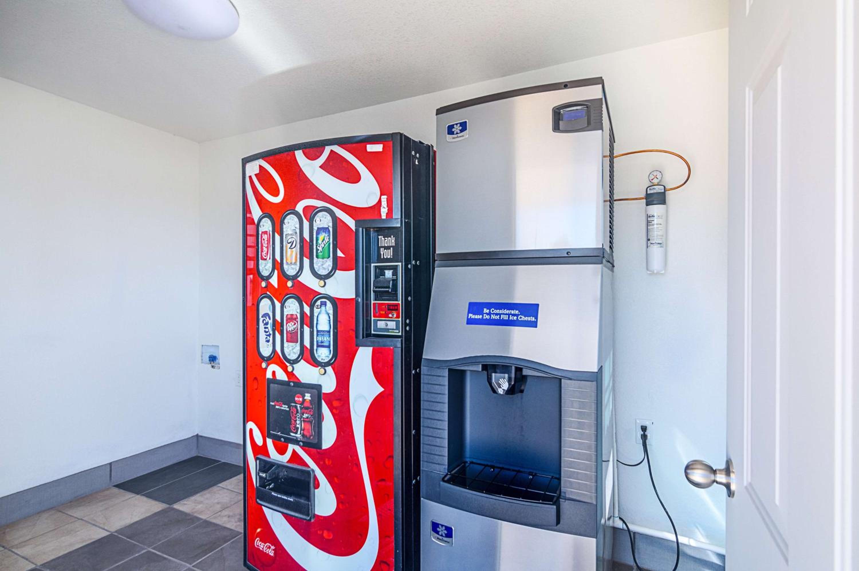 Childress Vacations - Motel 6-Childress, TX - Property Image 10