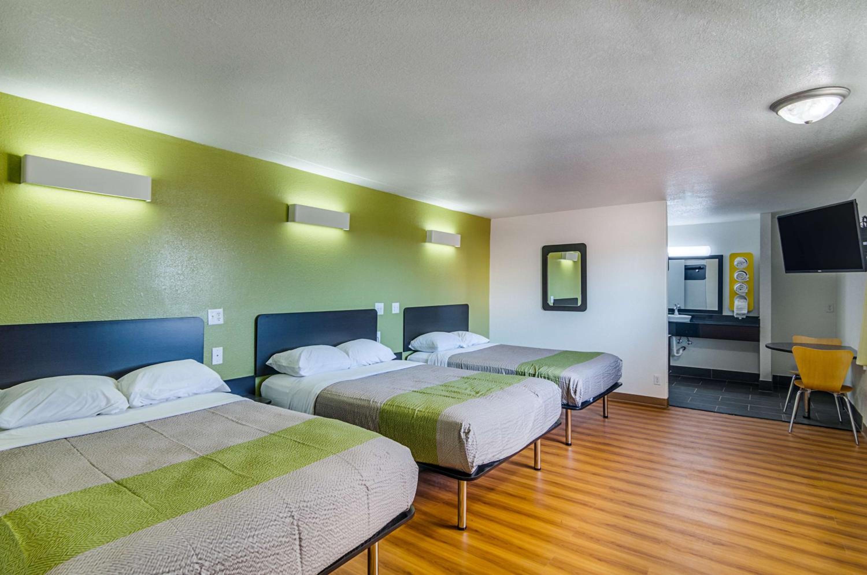 Childress Vacations - Motel 6-Childress, TX - Property Image 5