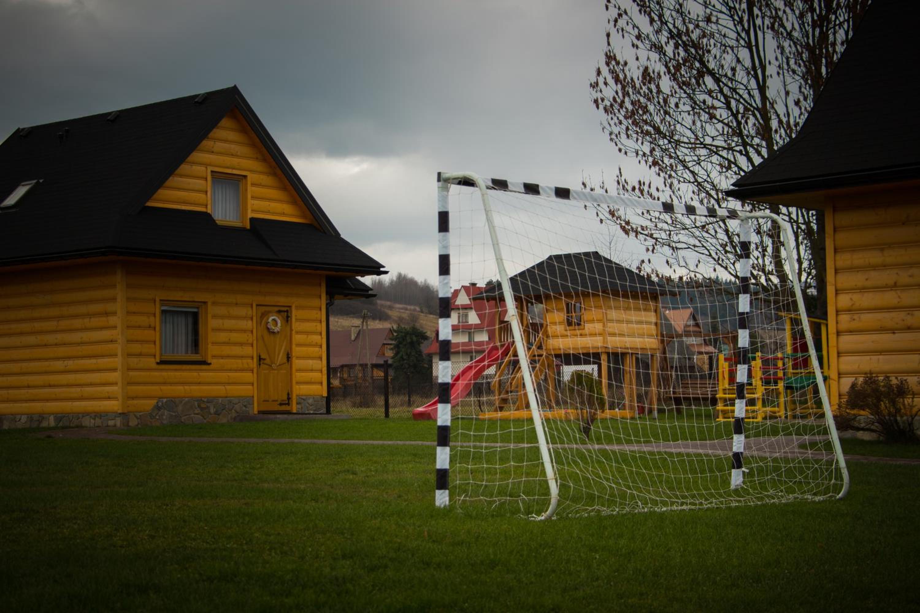Domki w ogrodzie - sauna i jacuzzi, wypocznij w góralskim klimacie view 3