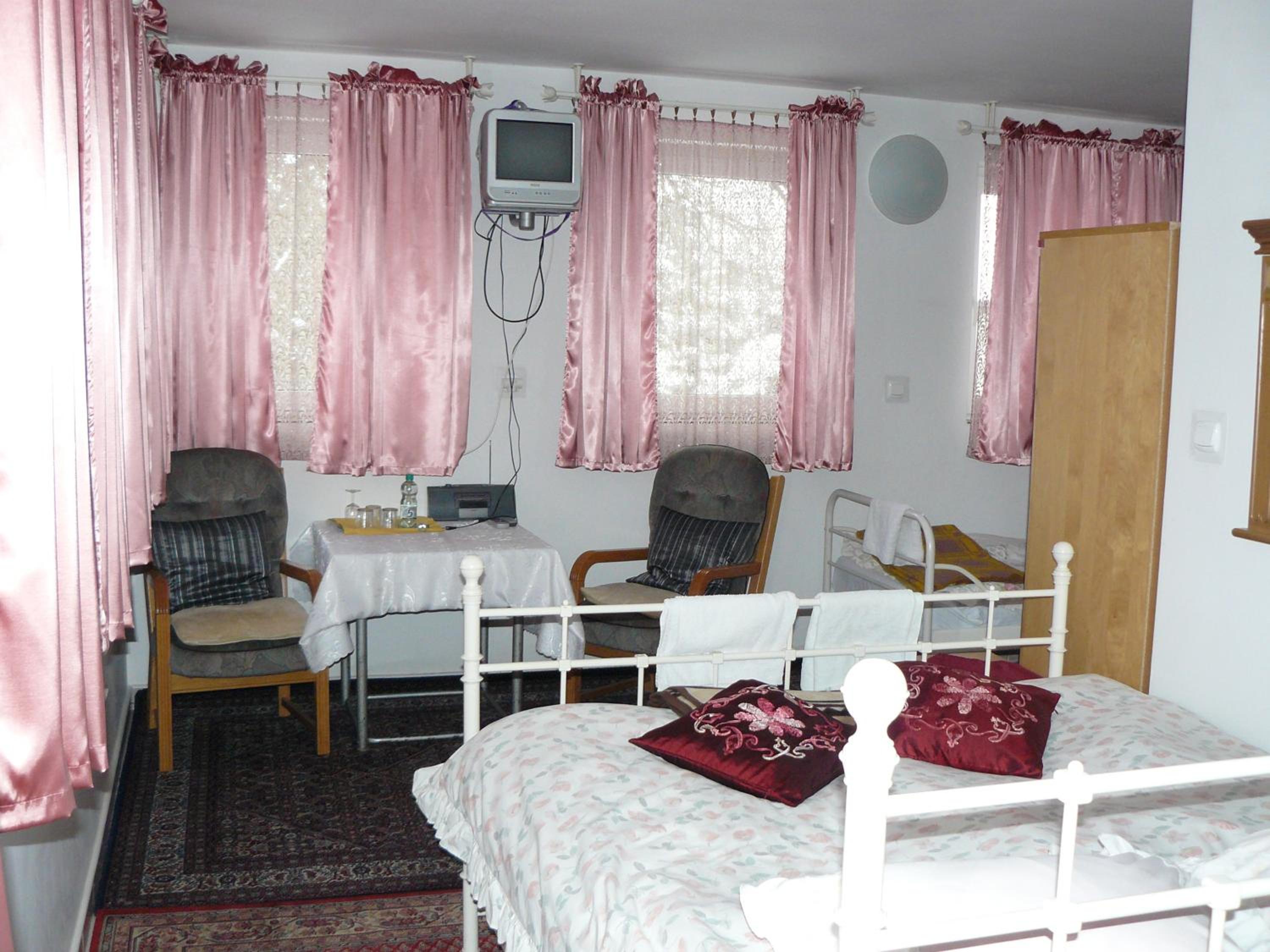 Photo 27