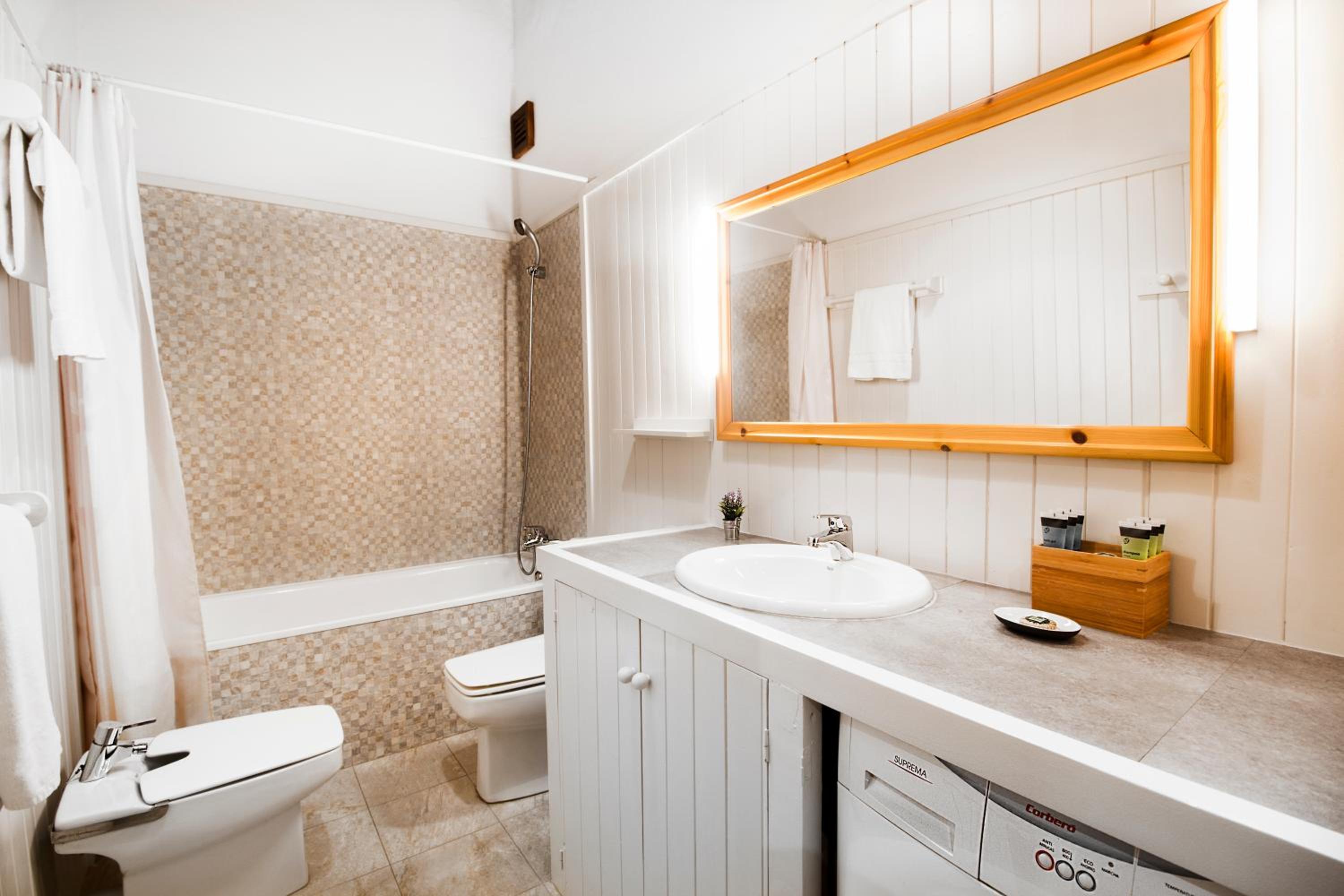 Tarter Mountain Suites