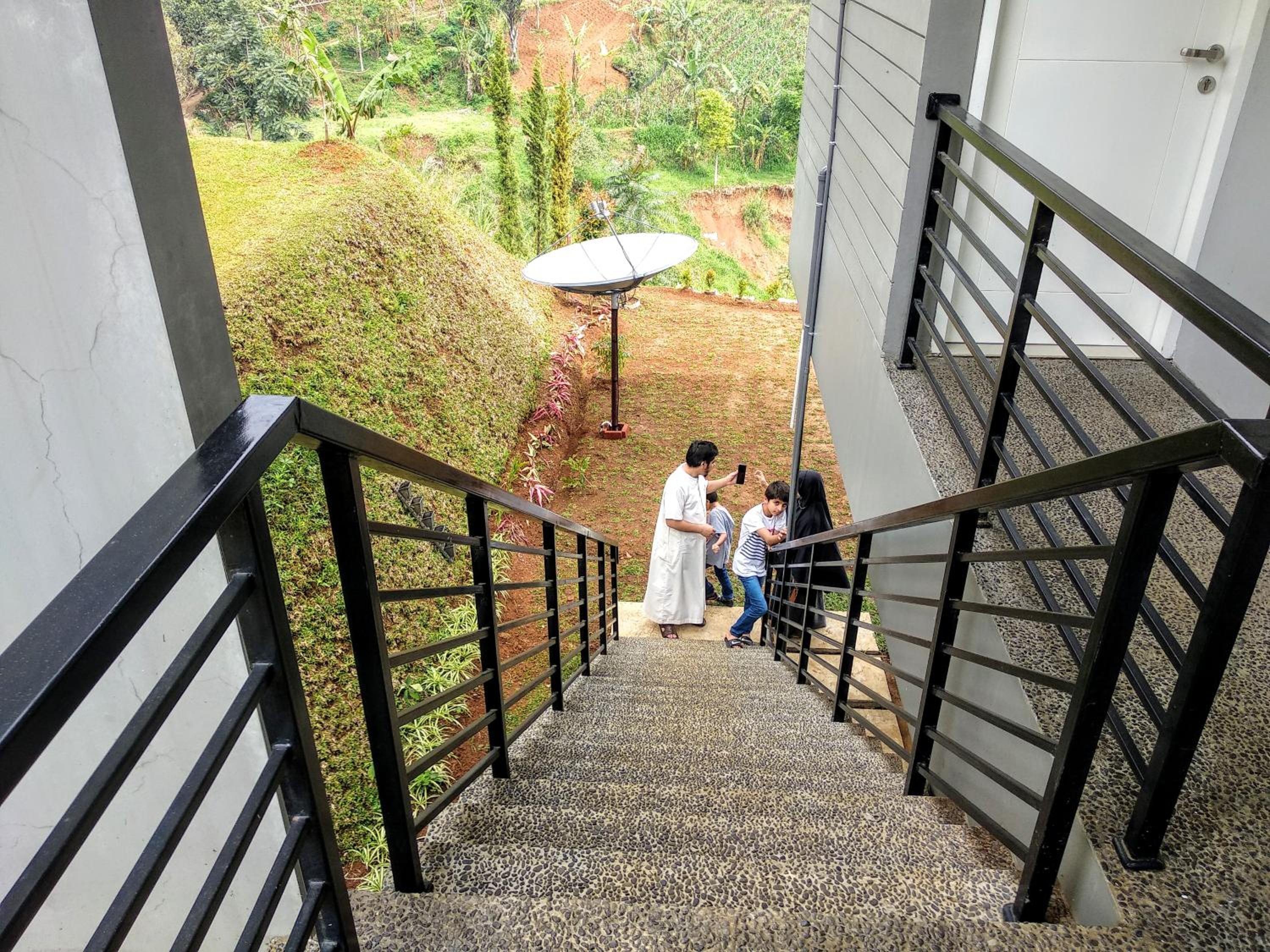 Rose Garden Villa view 3