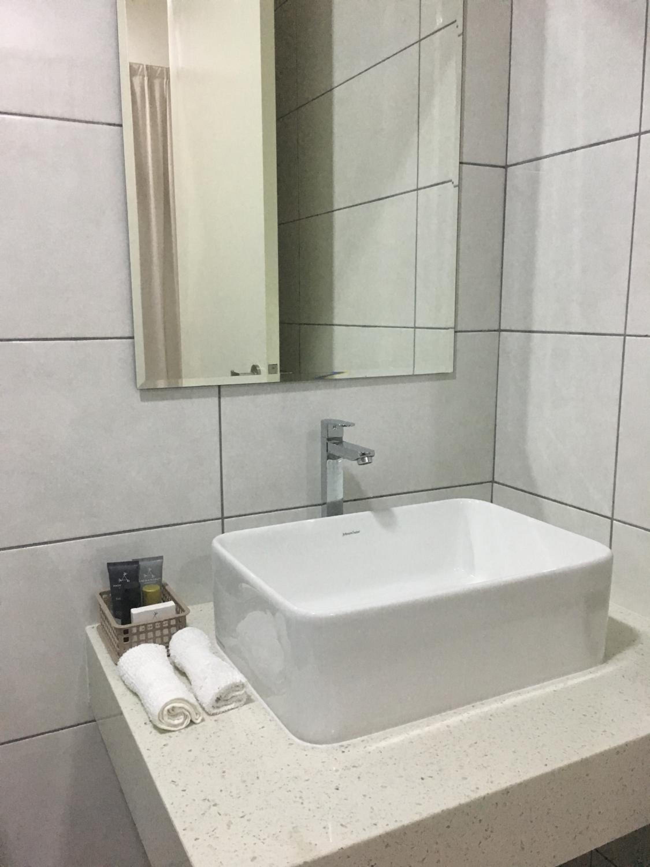 IOI Conezion Iman's Home with Pool View Unit photo 6