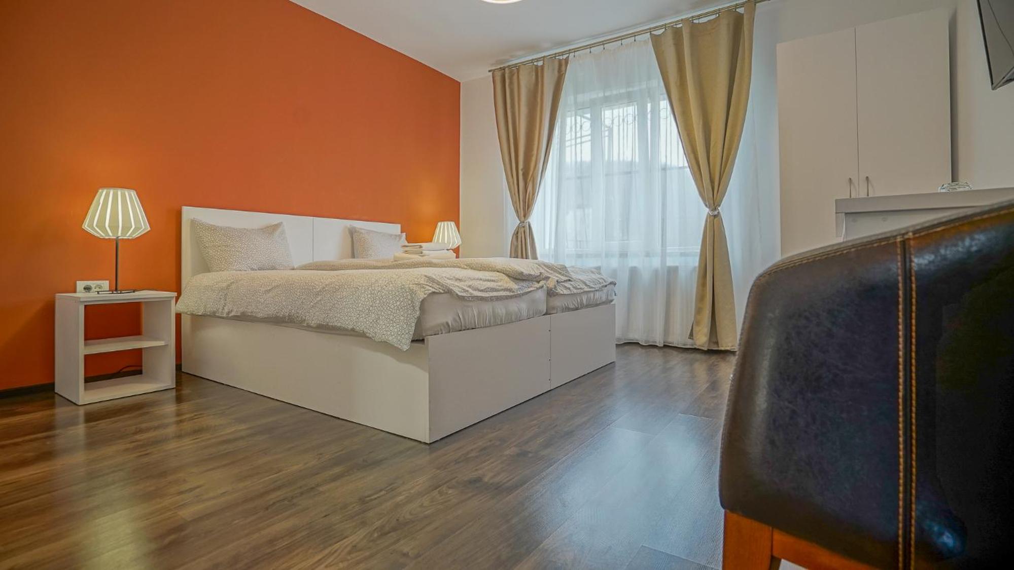 Coroni Residence - Cazare Delegati si Muncitori Brasov