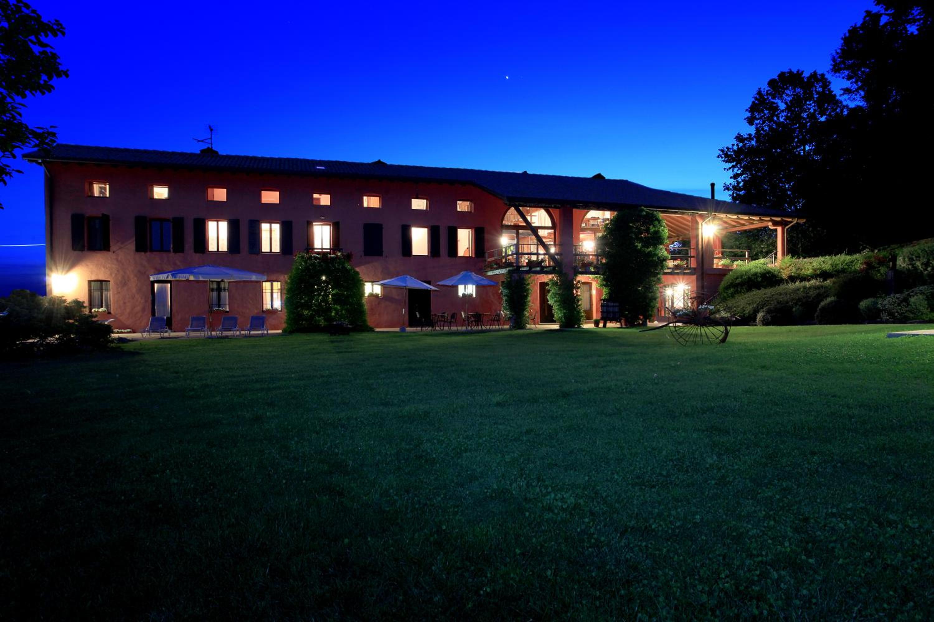 Agriturismo Casa Rossa Ai Colli